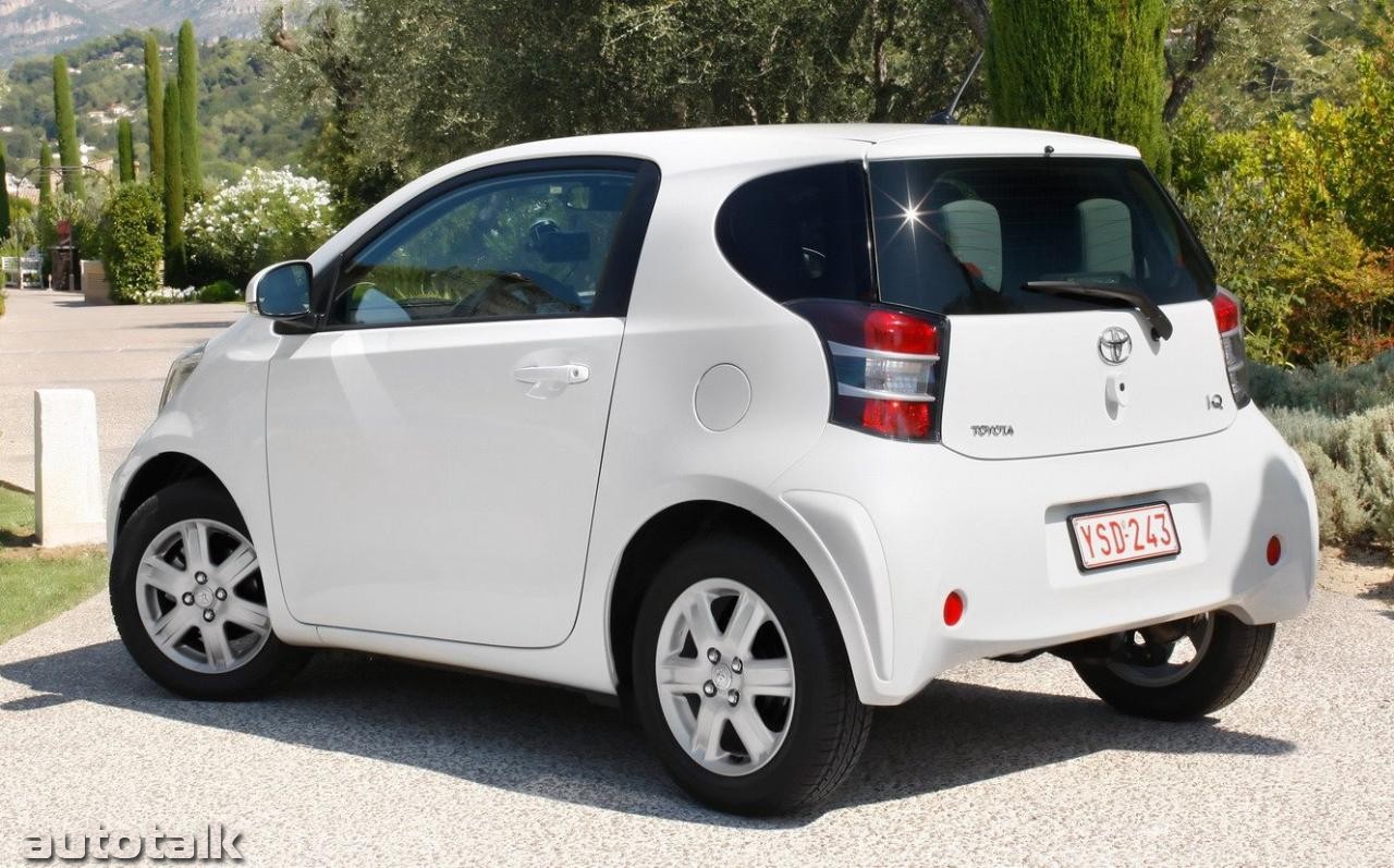 2009 Toyota iQ
