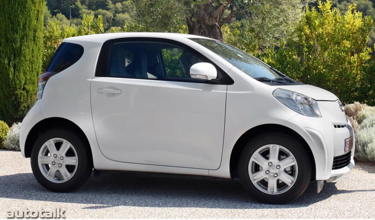 2009 Toyota iQ