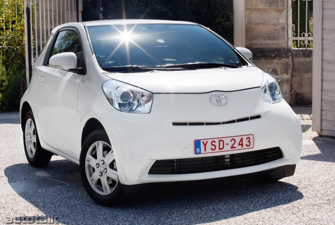 2009 Toyota iQ