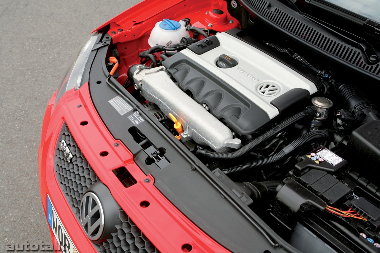 Модели двигателей volkswagen. Фольксваген поло 1.8 турбо. Polo 9n GTI двигатель. VW Polo GTI 1.8T. 1.8T GTI Cup Edition.