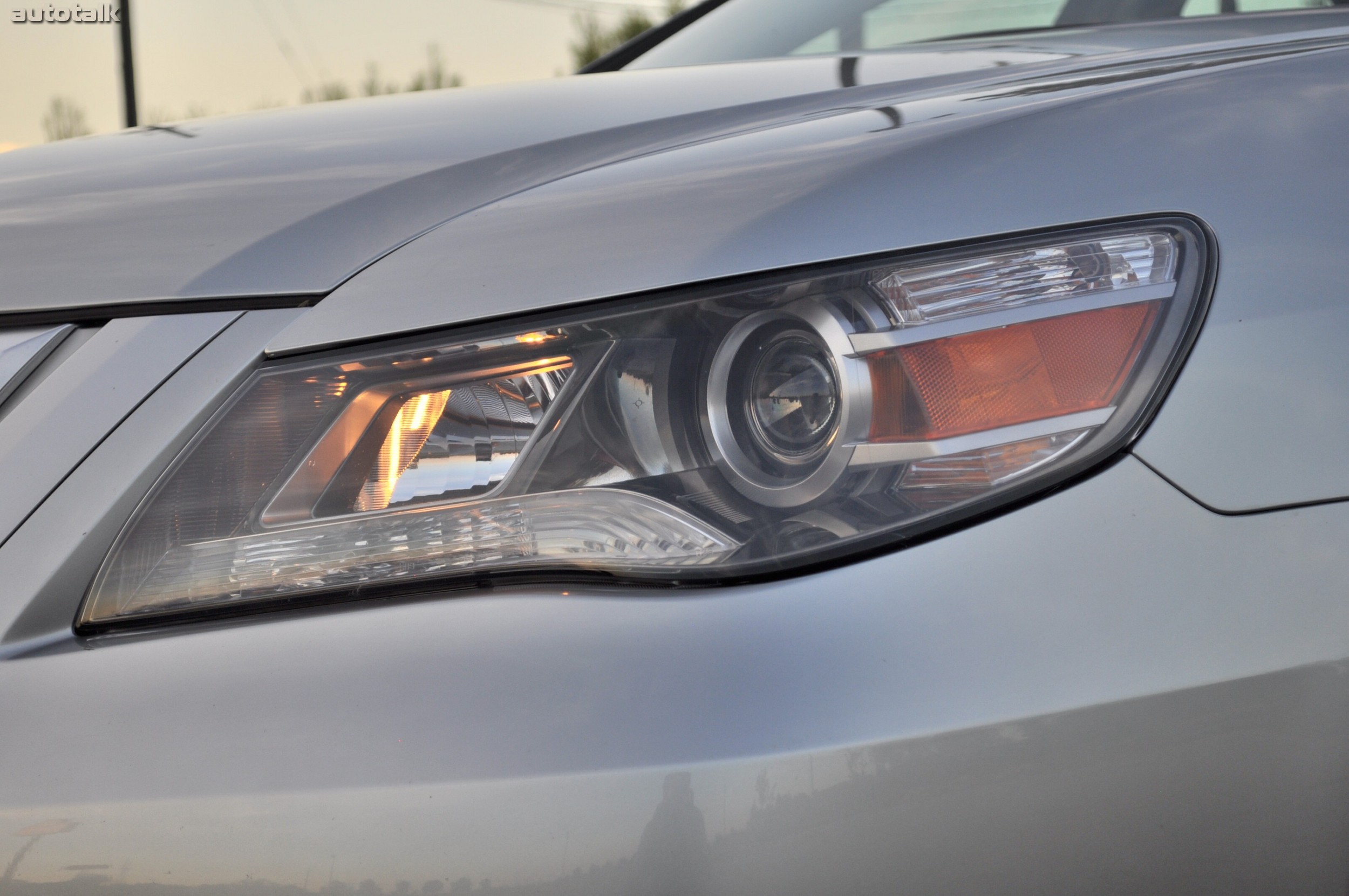 2010 Acura RL Review