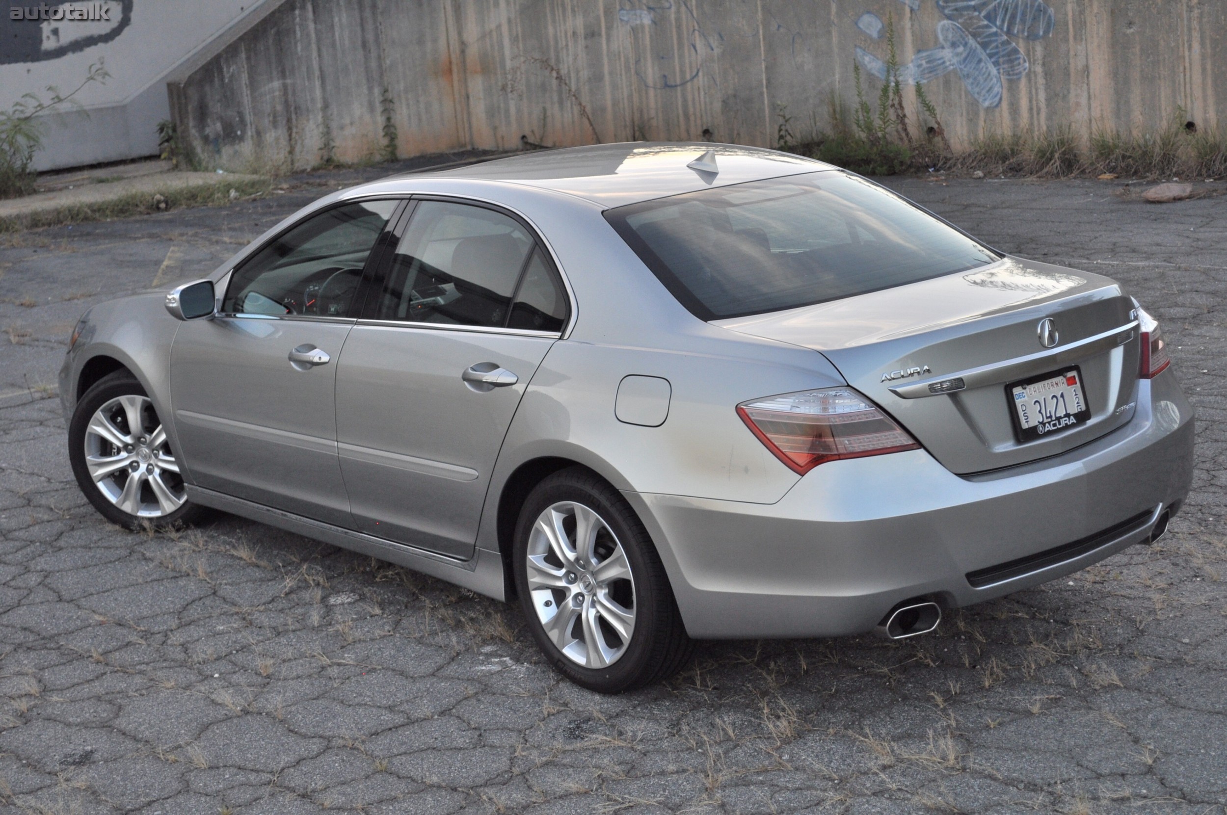2010 Acura RL Review