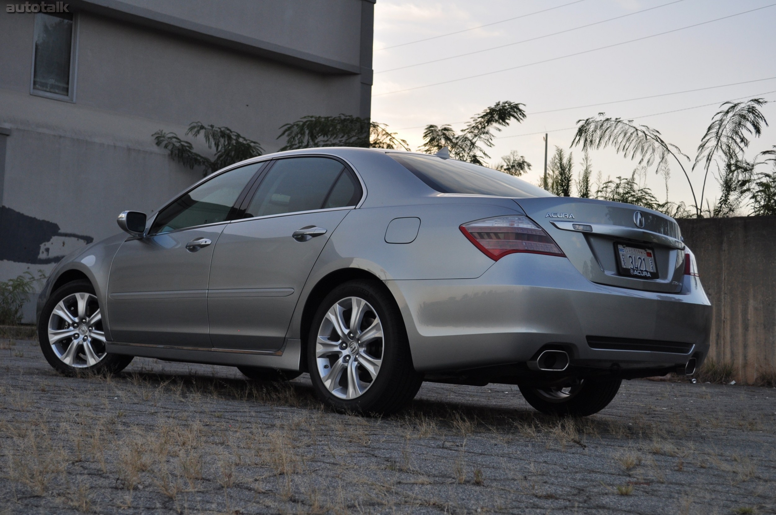 2010 Acura RL Review