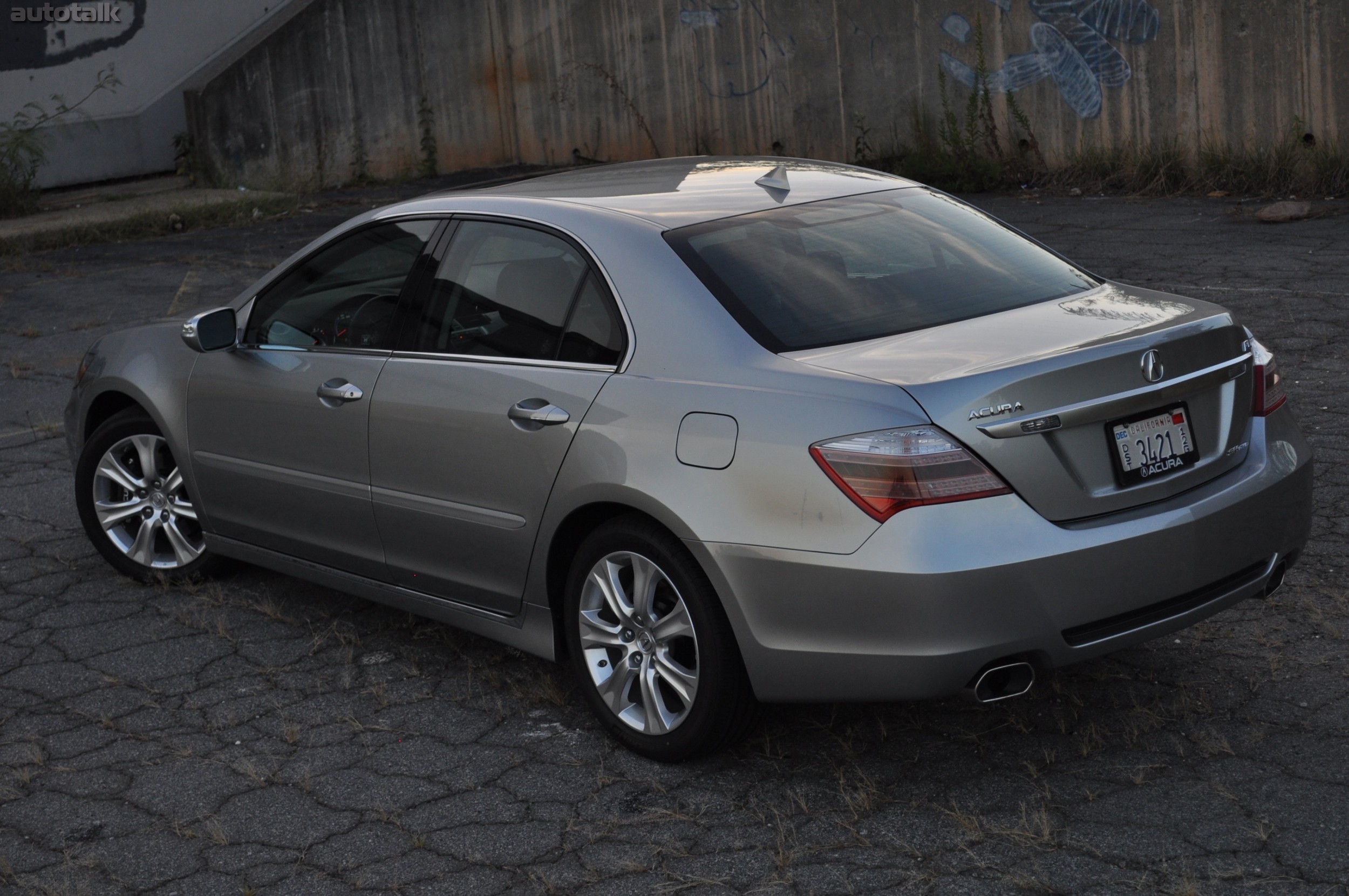 2010 Acura RL Review
