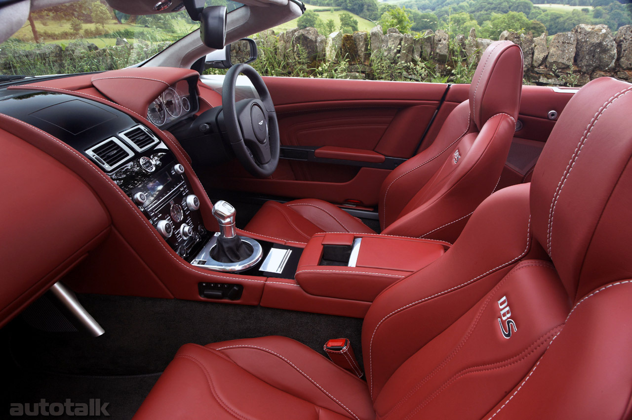 2010 Aston Martin DBS Volante