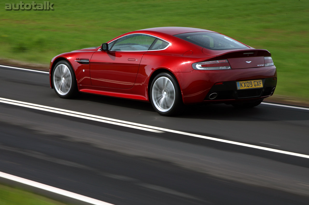 2010 Aston Martin V12 Vantage