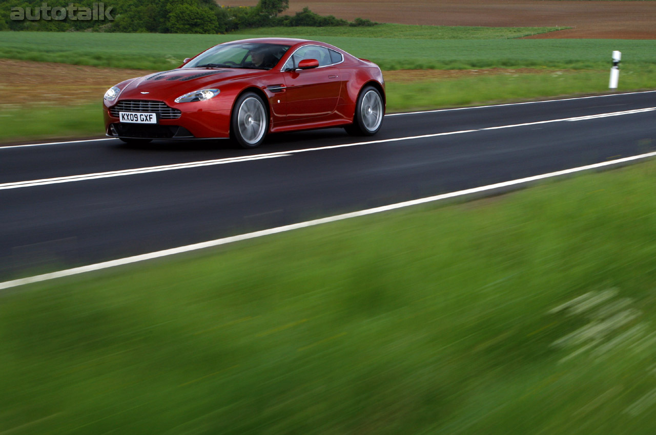 2010 Aston Martin V12 Vantage