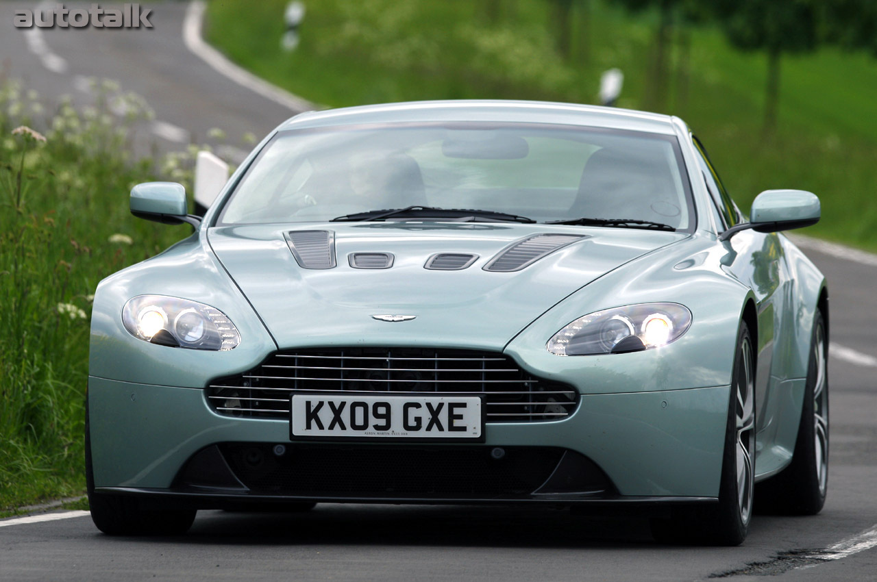 2010 Aston Martin V12 Vantage