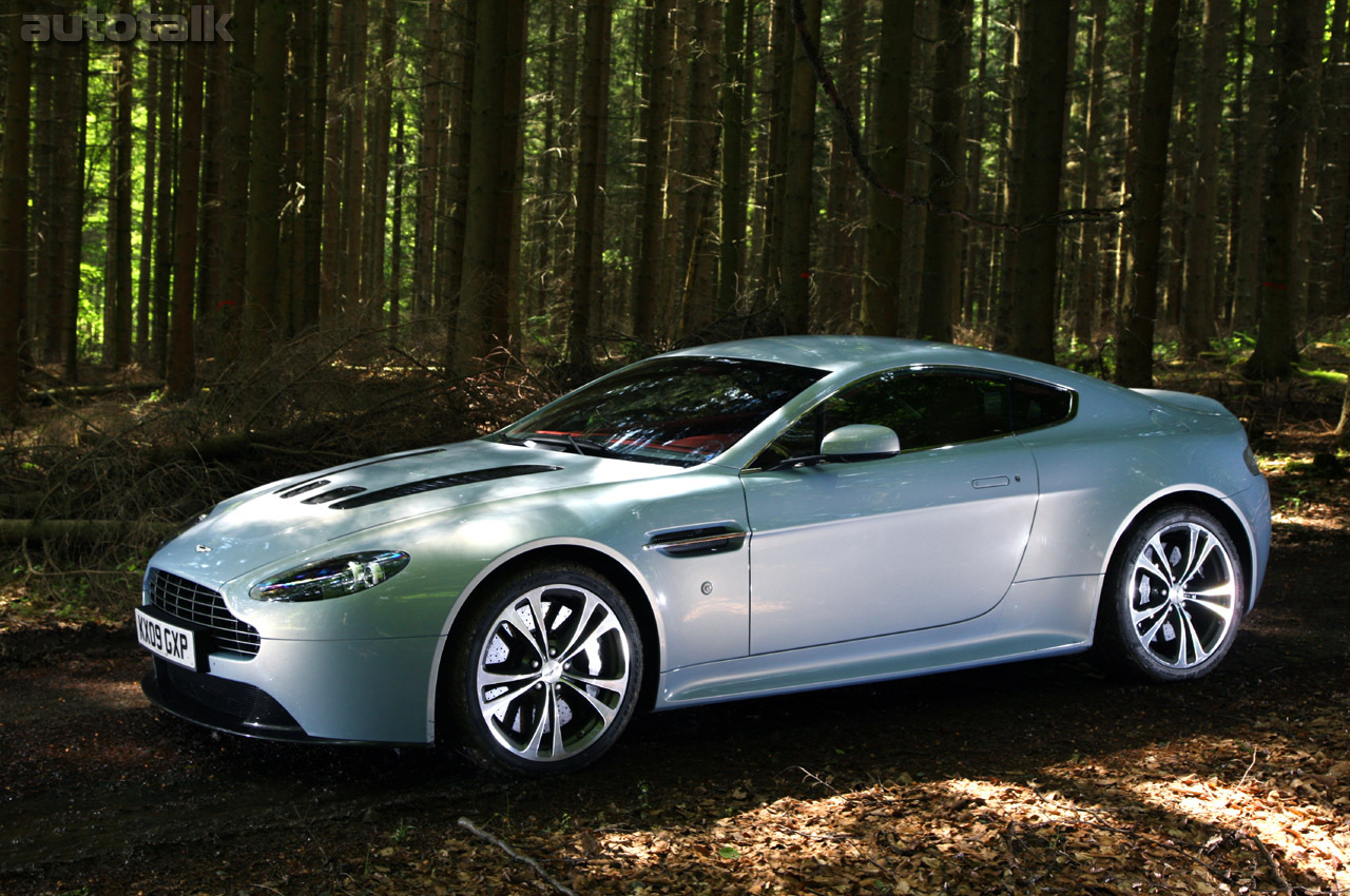 2010 Aston Martin V12 Vantage