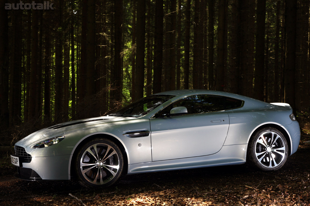 2010 Aston Martin V12 Vantage