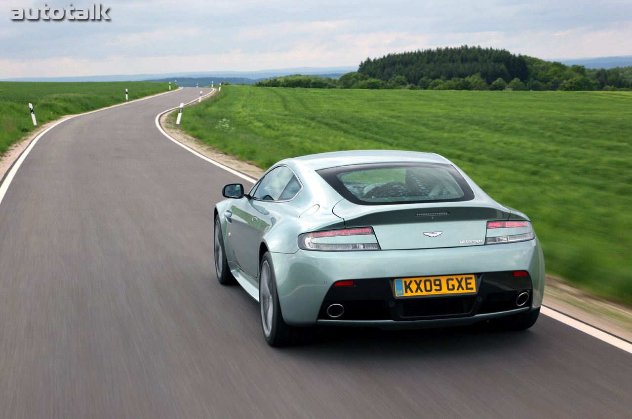 2010 Aston Martin V12 Vantage
