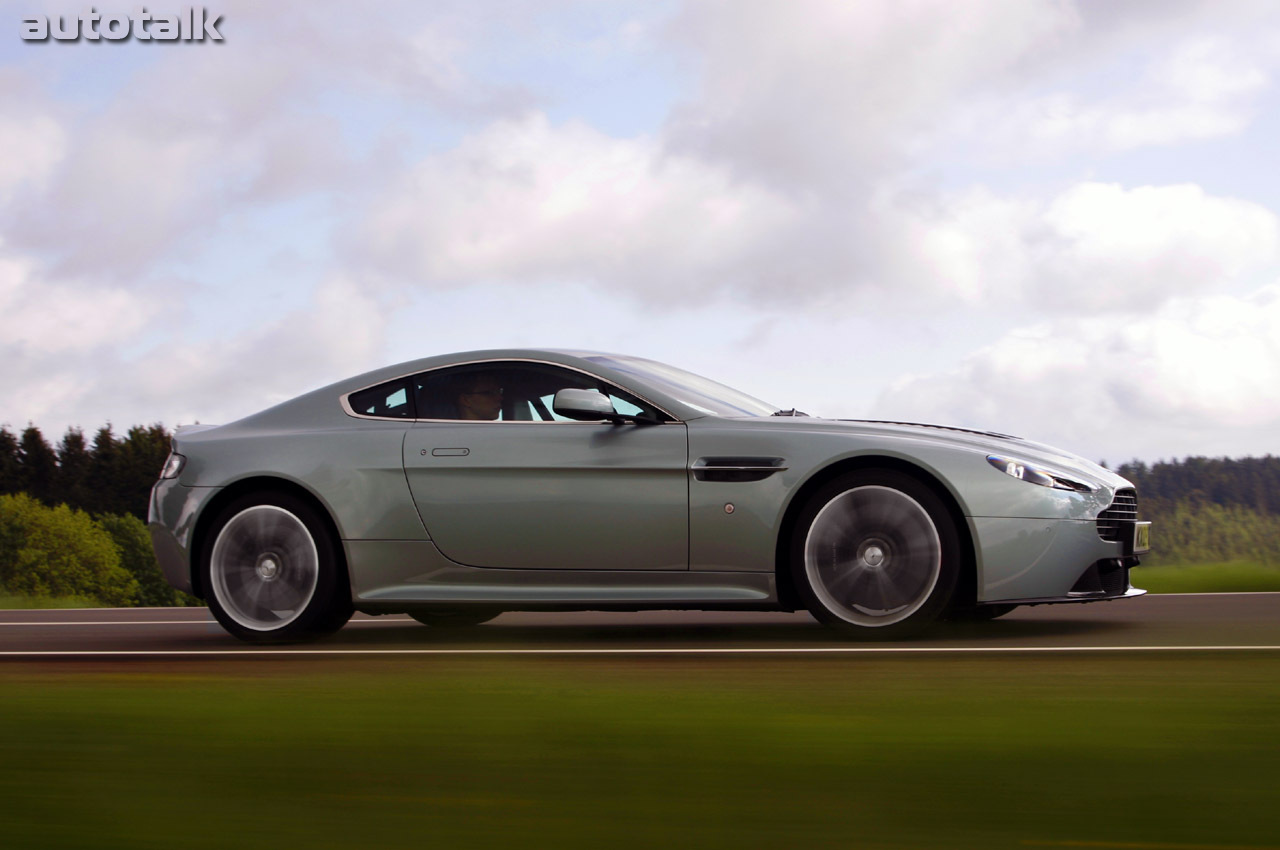 2010 Aston Martin V12 Vantage
