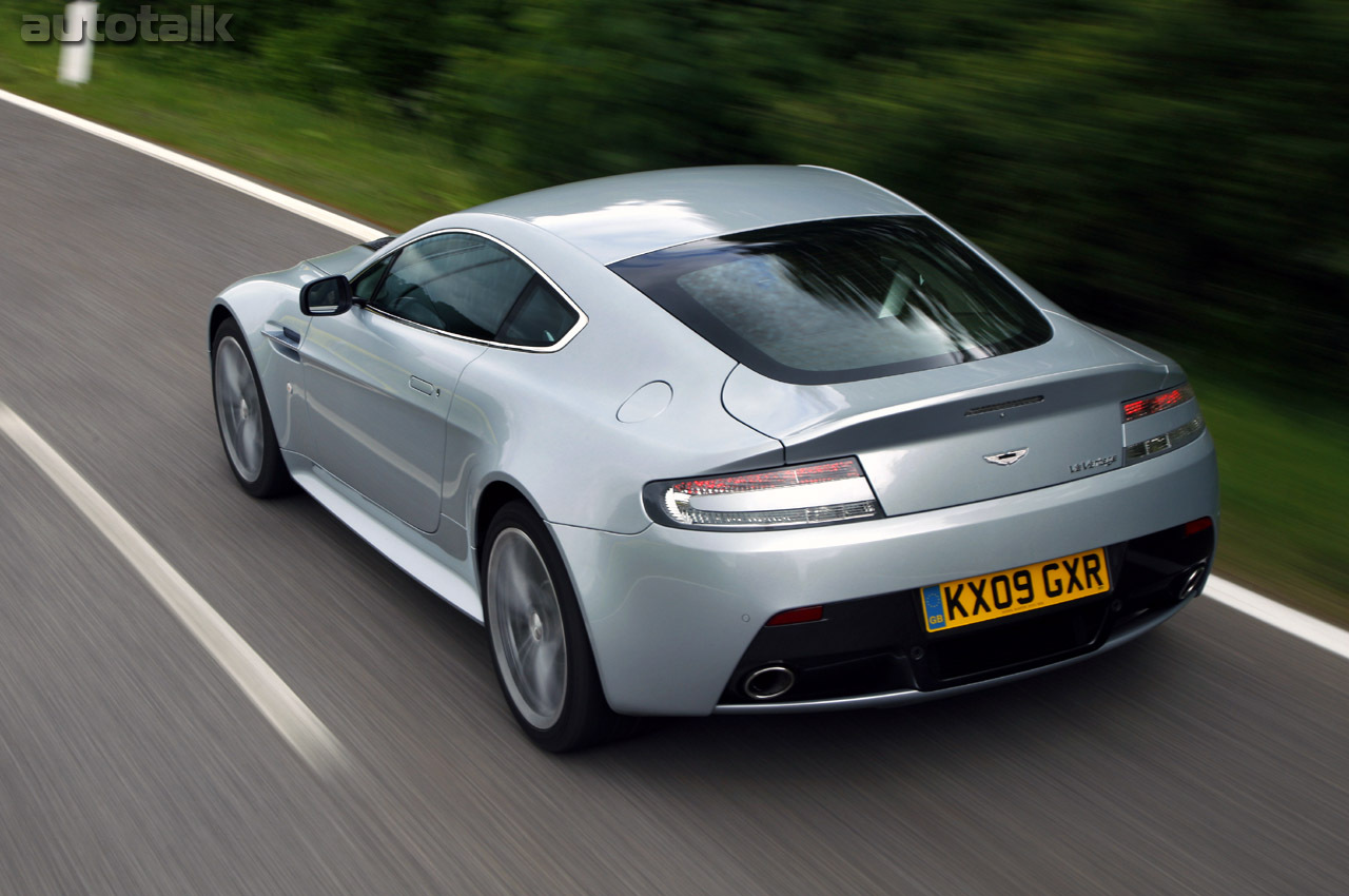 2010 Aston Martin V12 Vantage