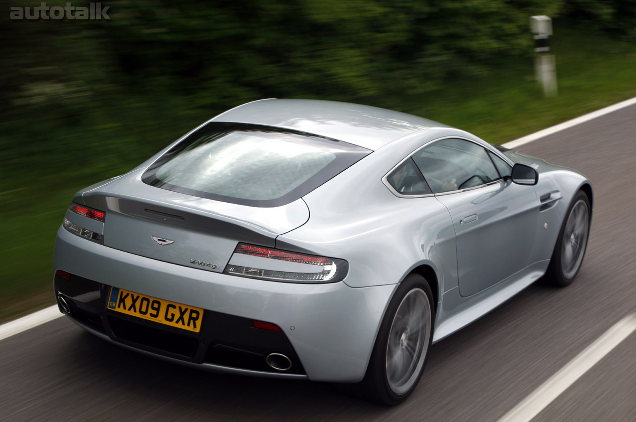 2010 Aston Martin V12 Vantage