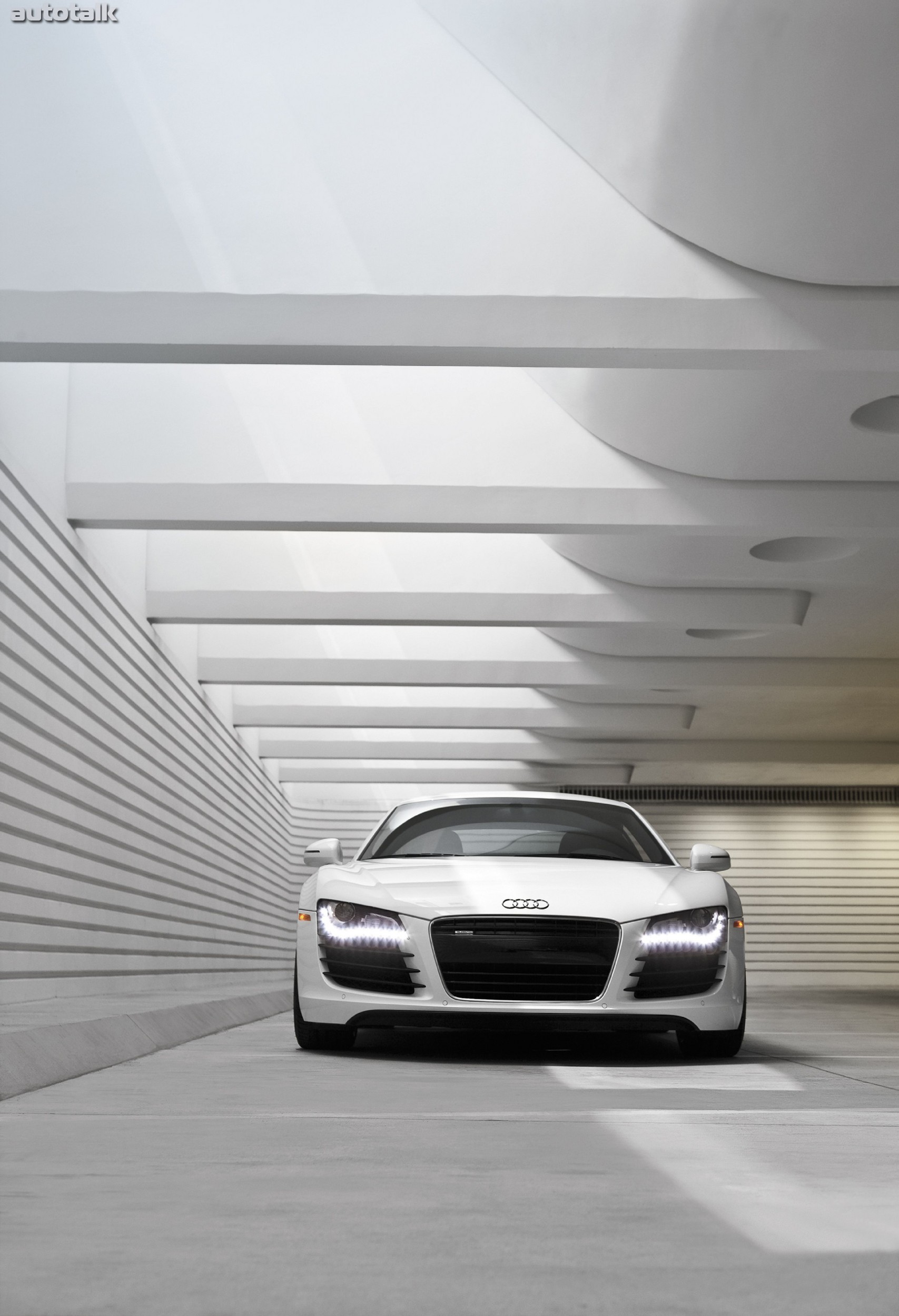 2010 Audi R8 V8