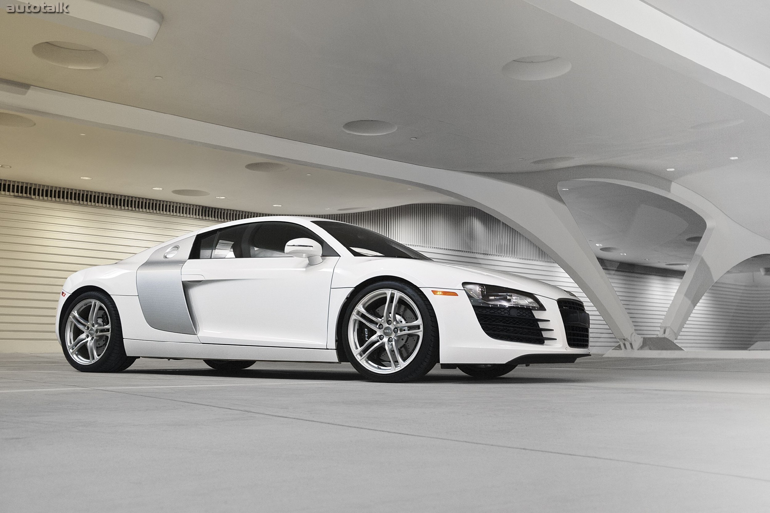 2010 Audi R8 V8
