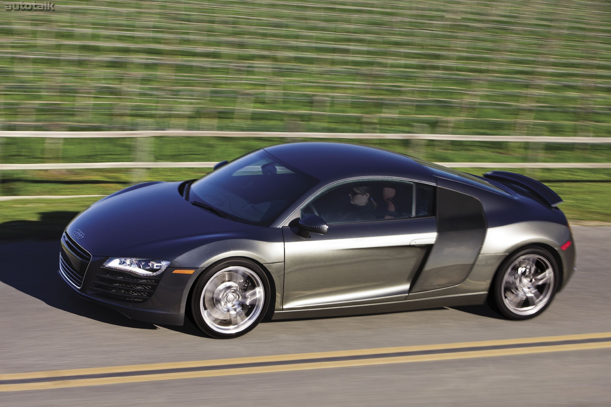 2010 Audi R8 V8