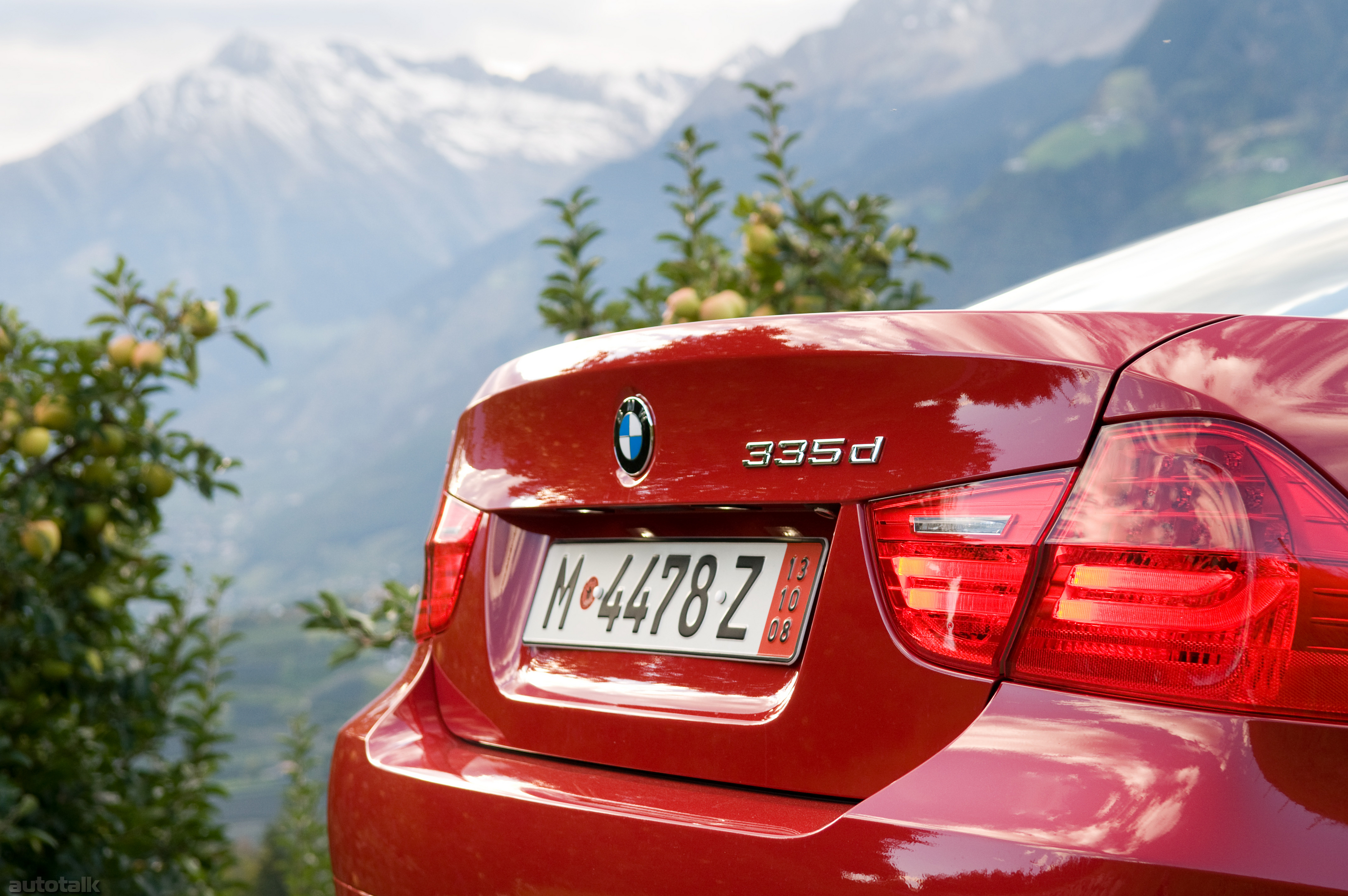 2010 BMW 3 Series Sedan