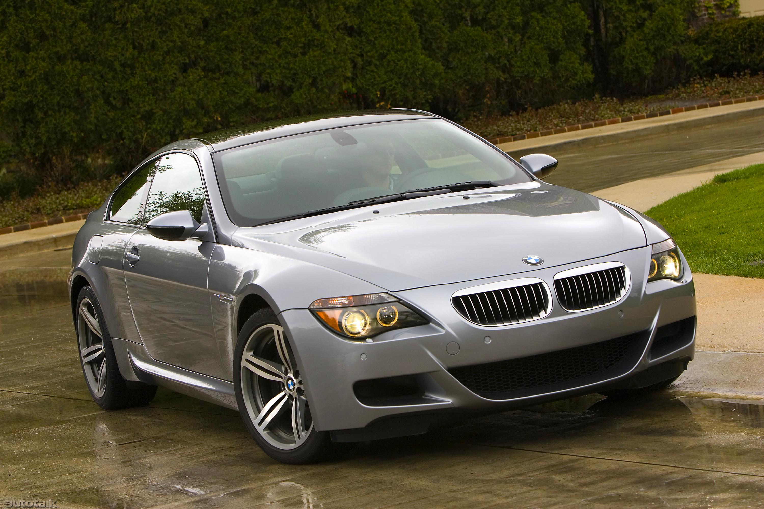2010 BMW M6 Coupe