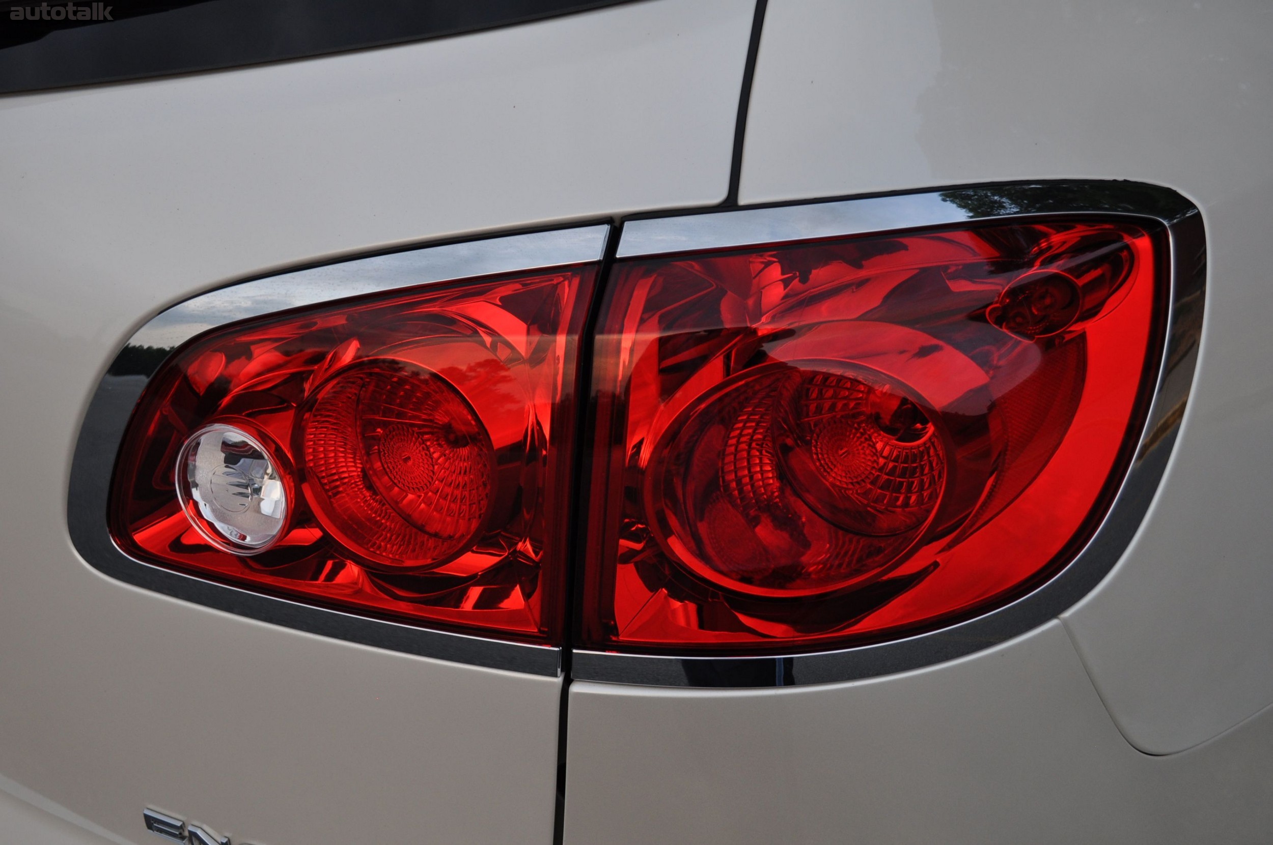 2010 Buick Enclave Review