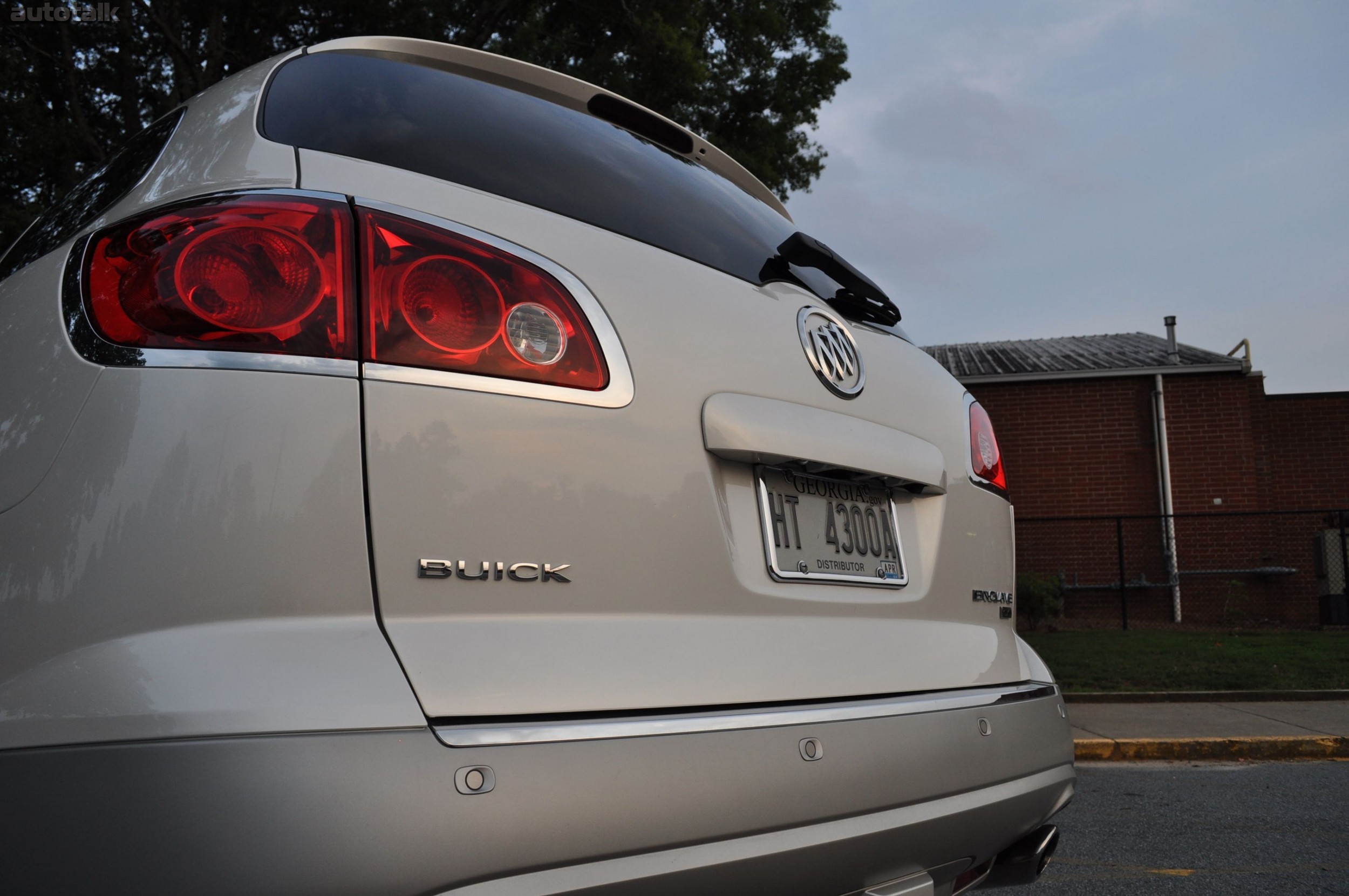 2010 Buick Enclave Review