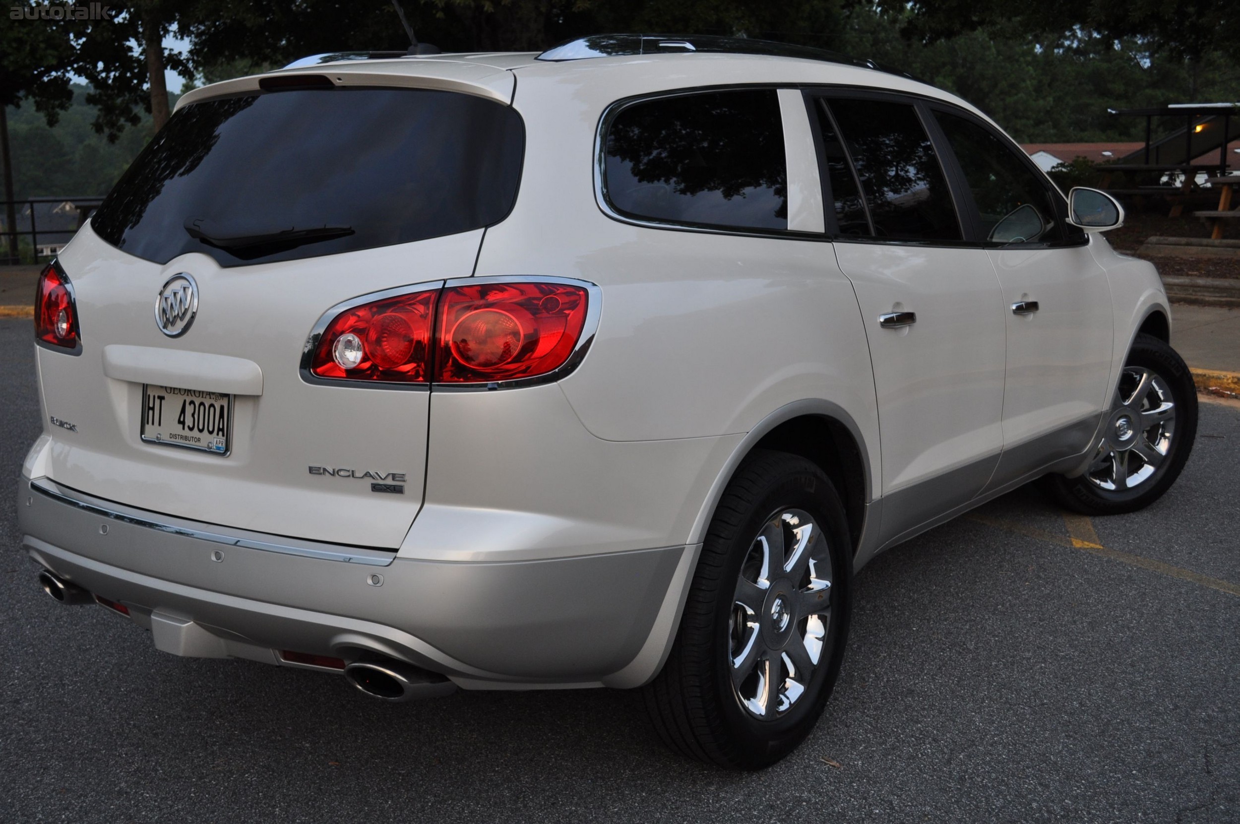 2010 Buick Enclave Review