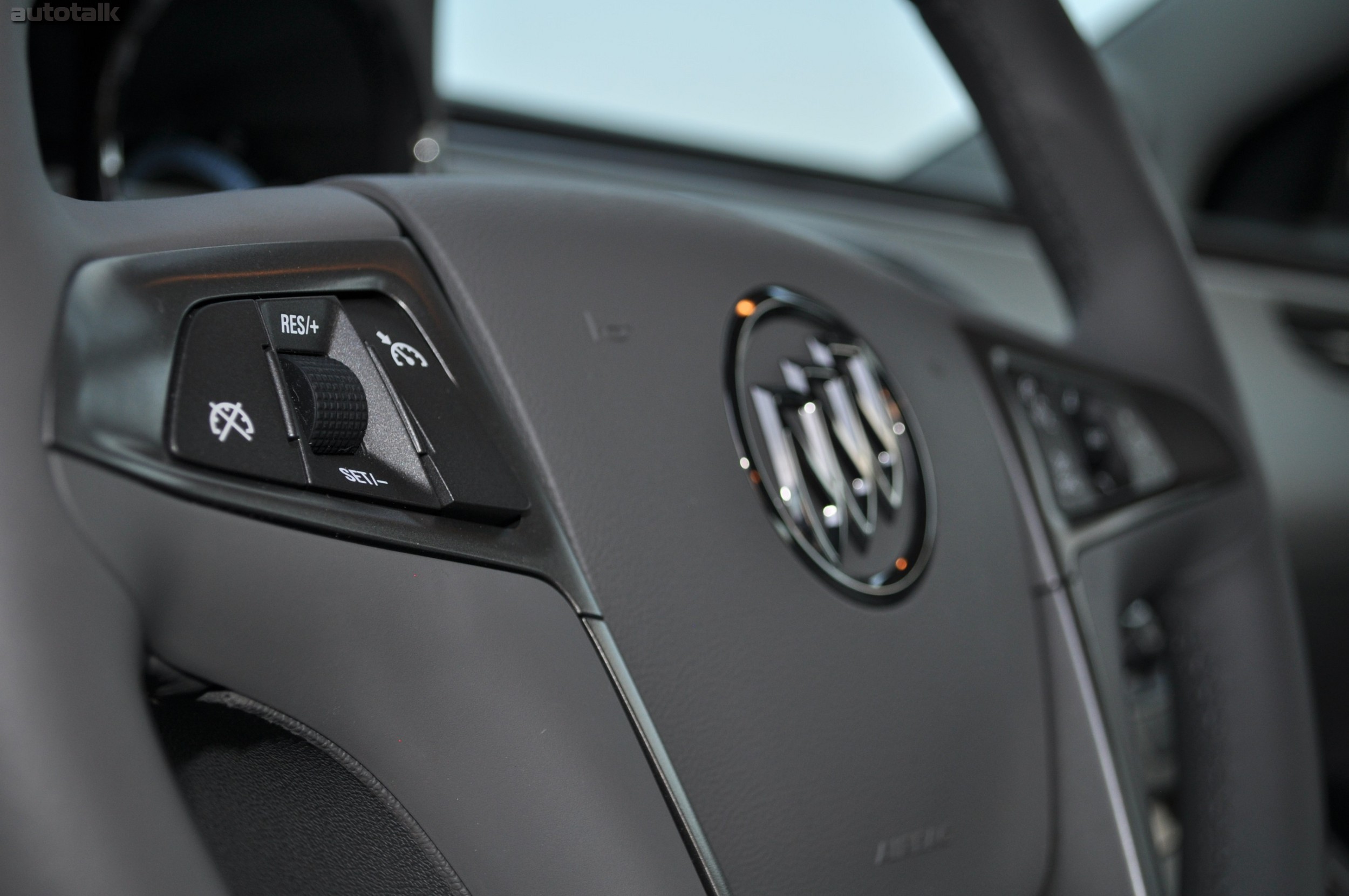 2010 Buick LaCrosse CX Review