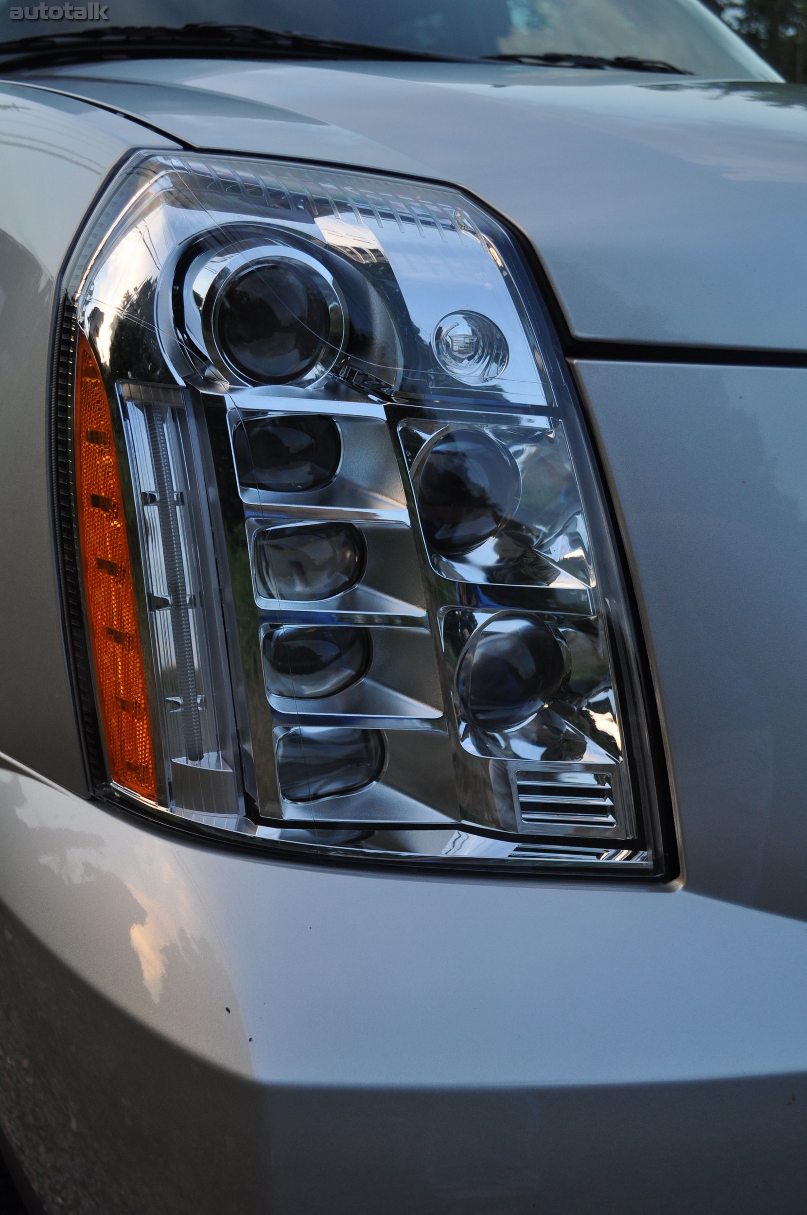 2010 Cadillac Escalade Hybrid Review