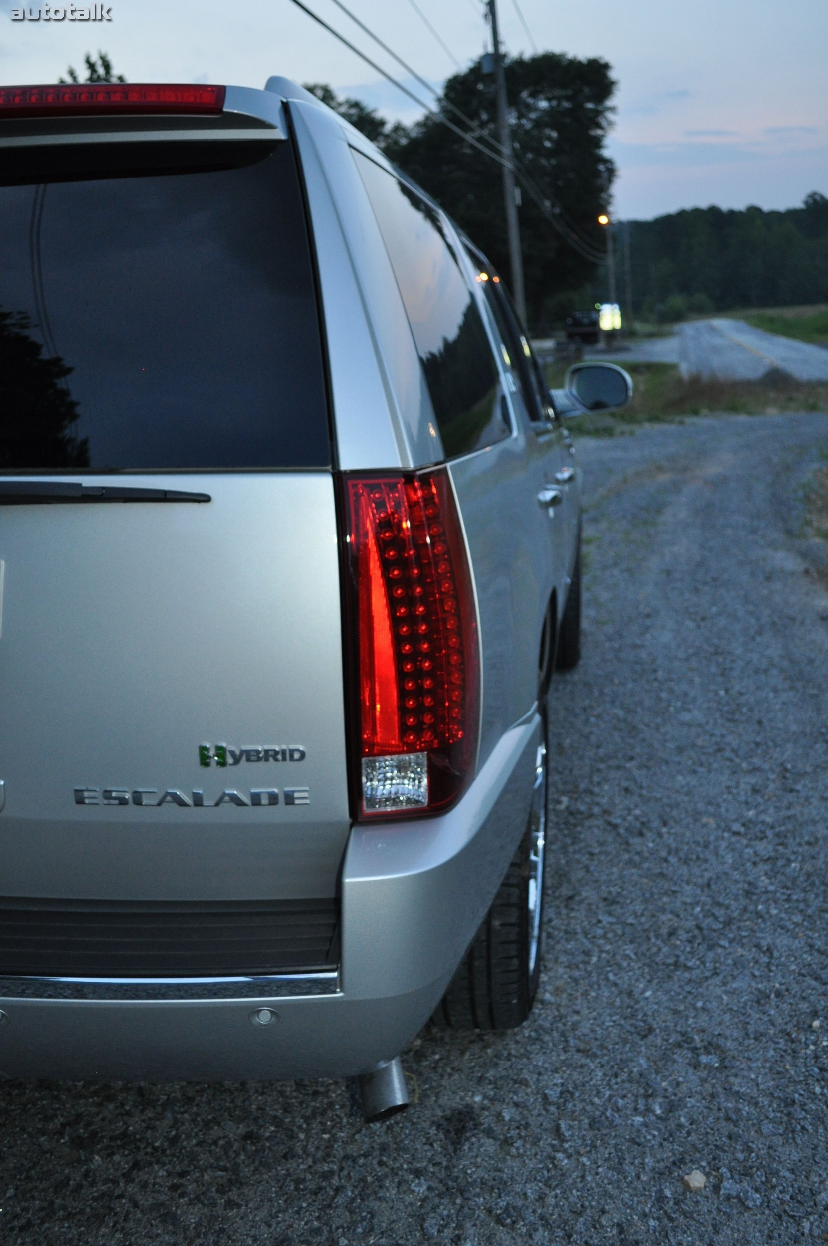 2010 Cadillac Escalade Hybrid Review