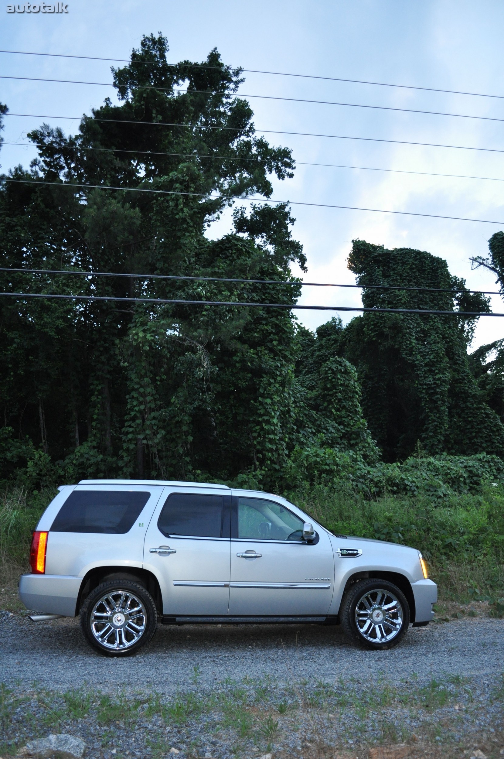 2010 Cadillac Escalade Hybrid Review