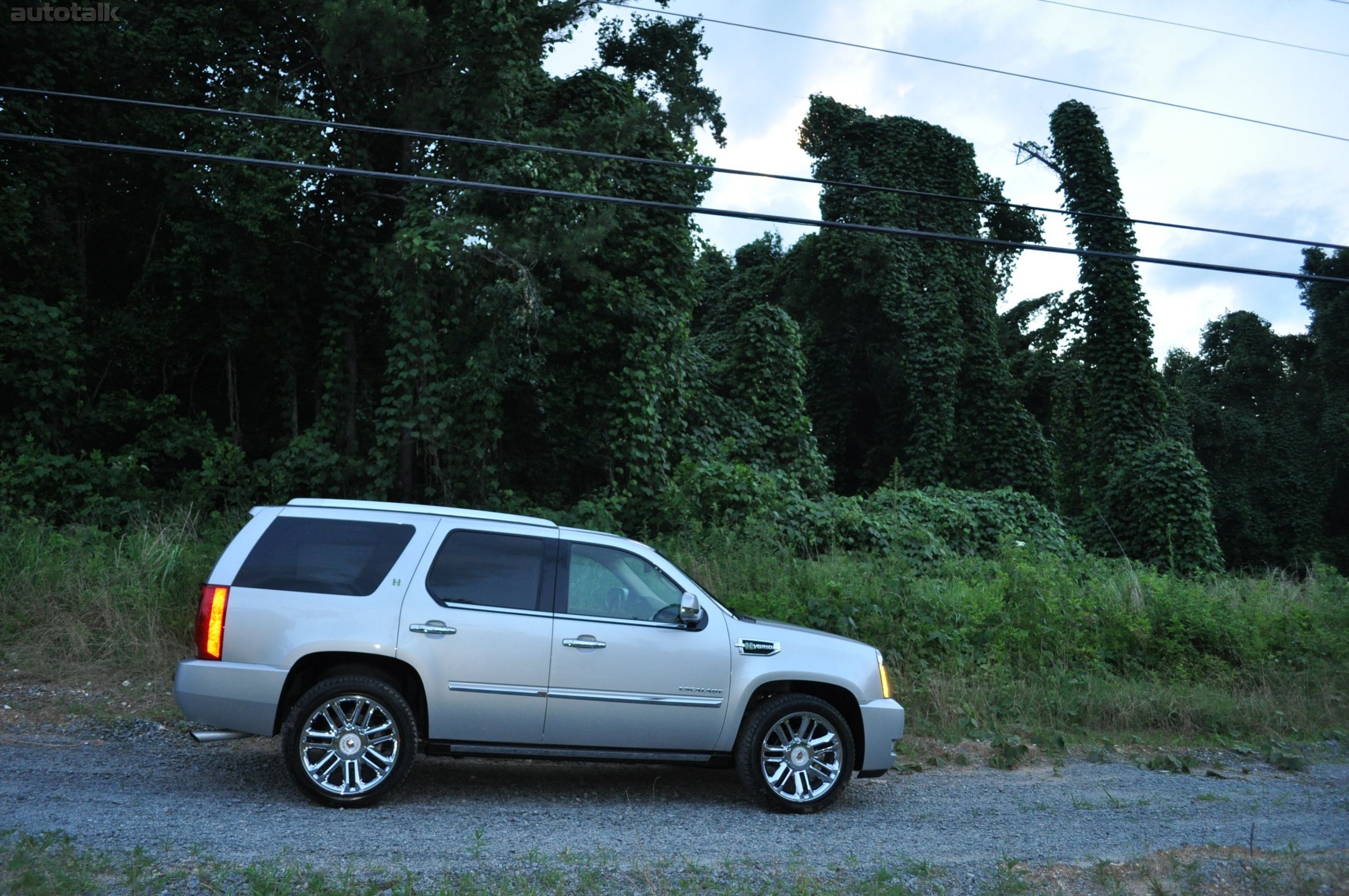 2010 Cadillac Escalade Hybrid Review