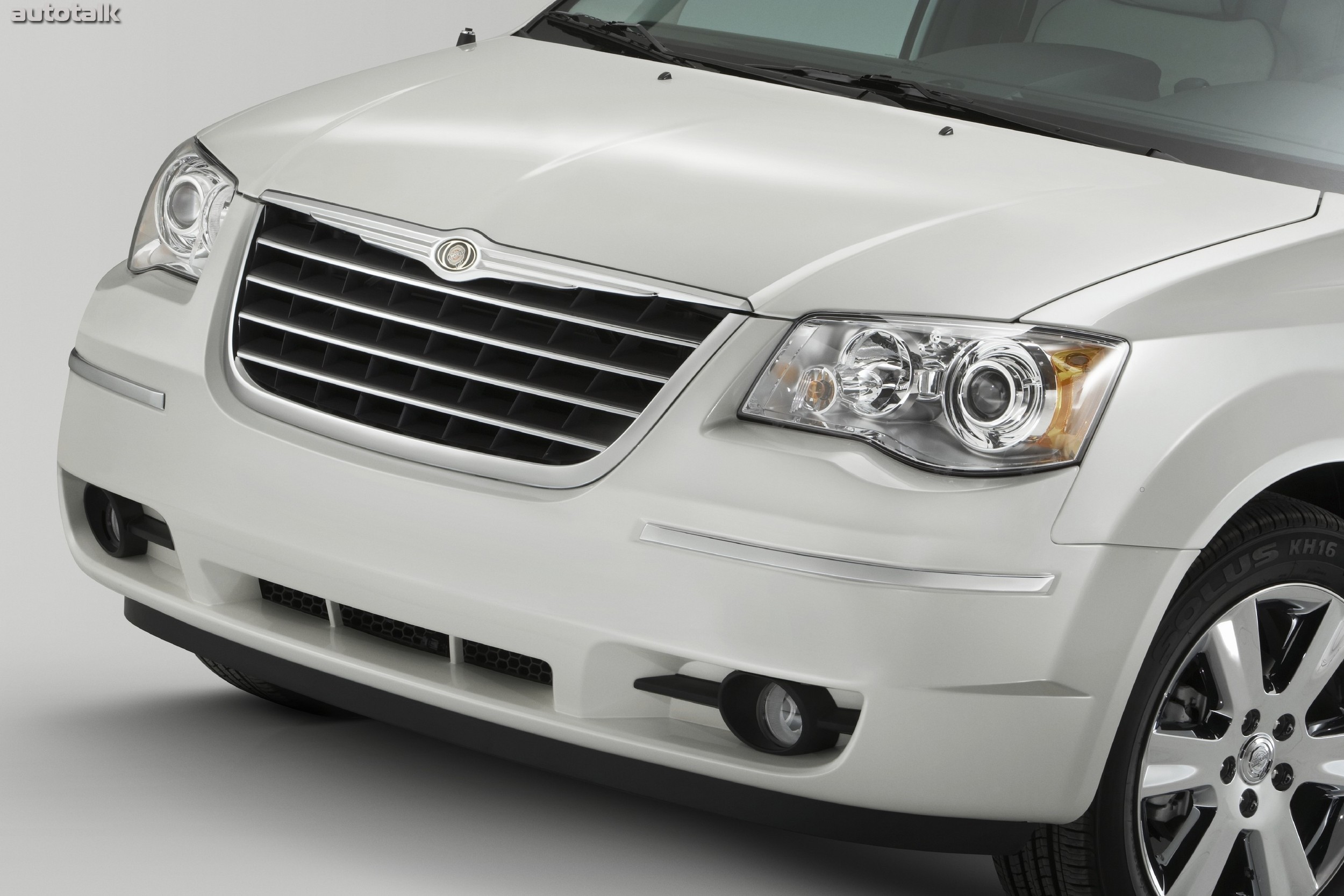 2010 Chrysler Town & Country