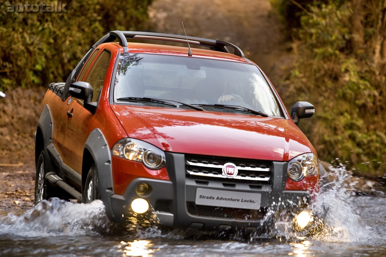 2010 Fiat Strada Adventure Locker