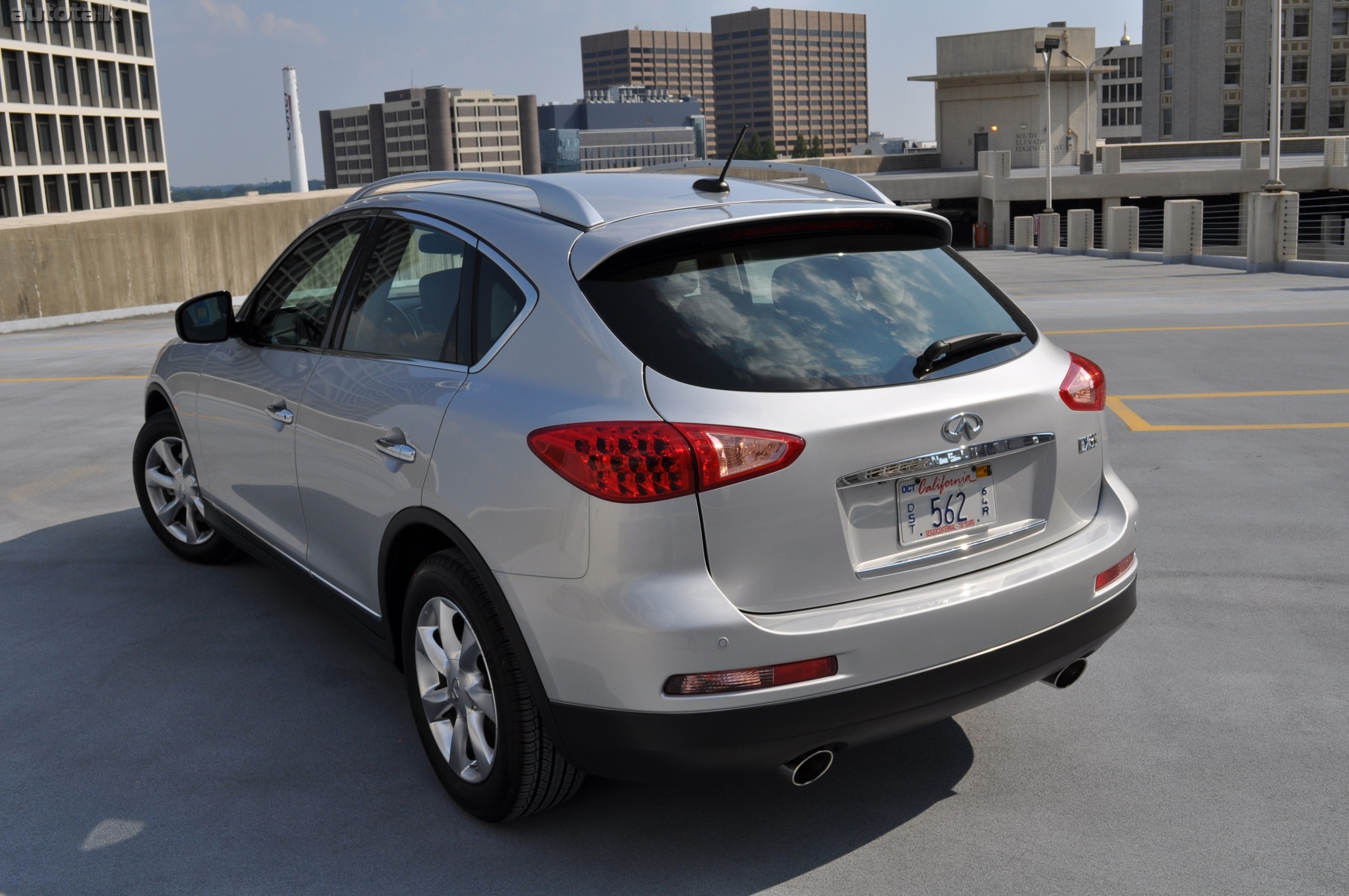 2010 Infiniti EX35 Review