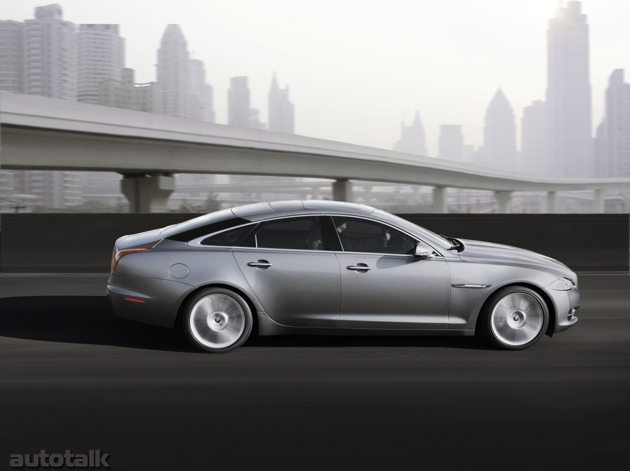 2010 Jaguar XJ