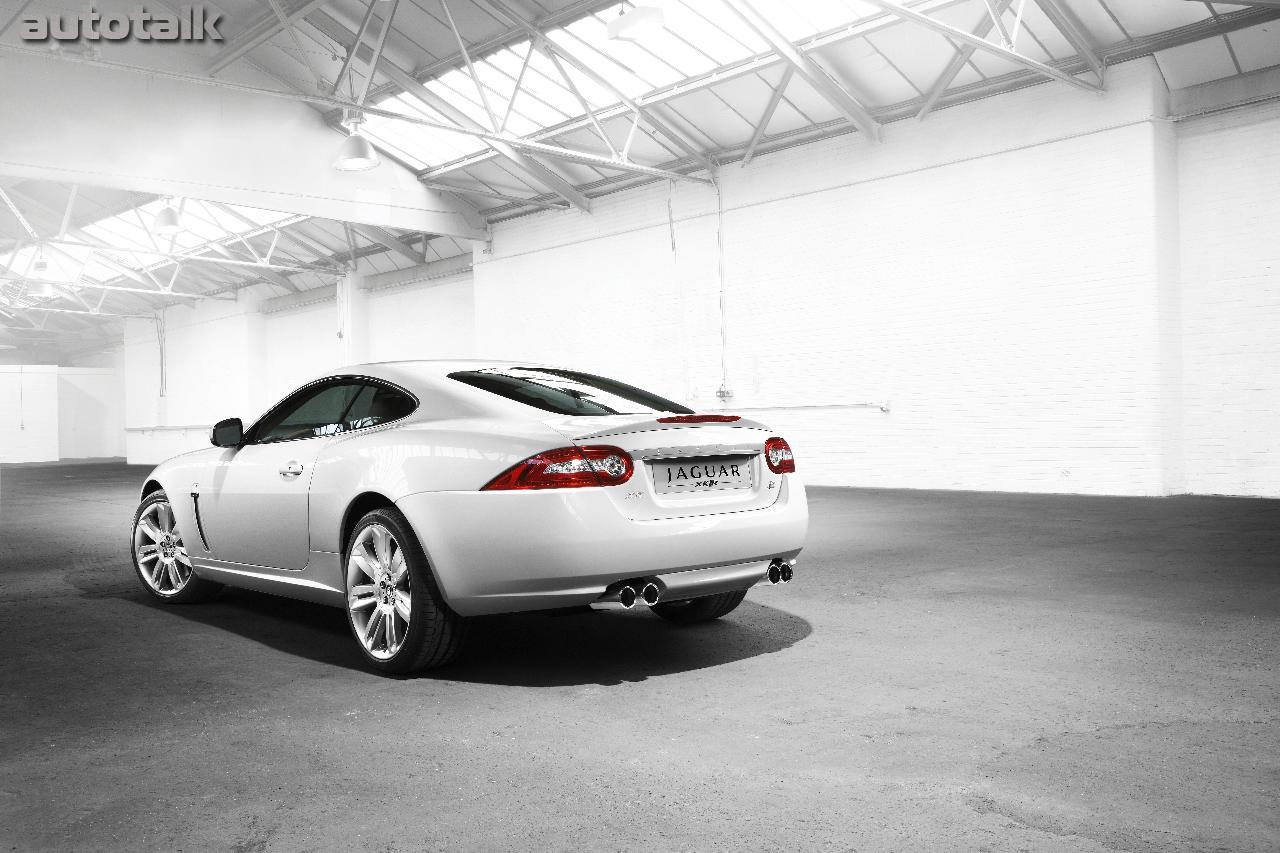 2010 Jaguar XKR