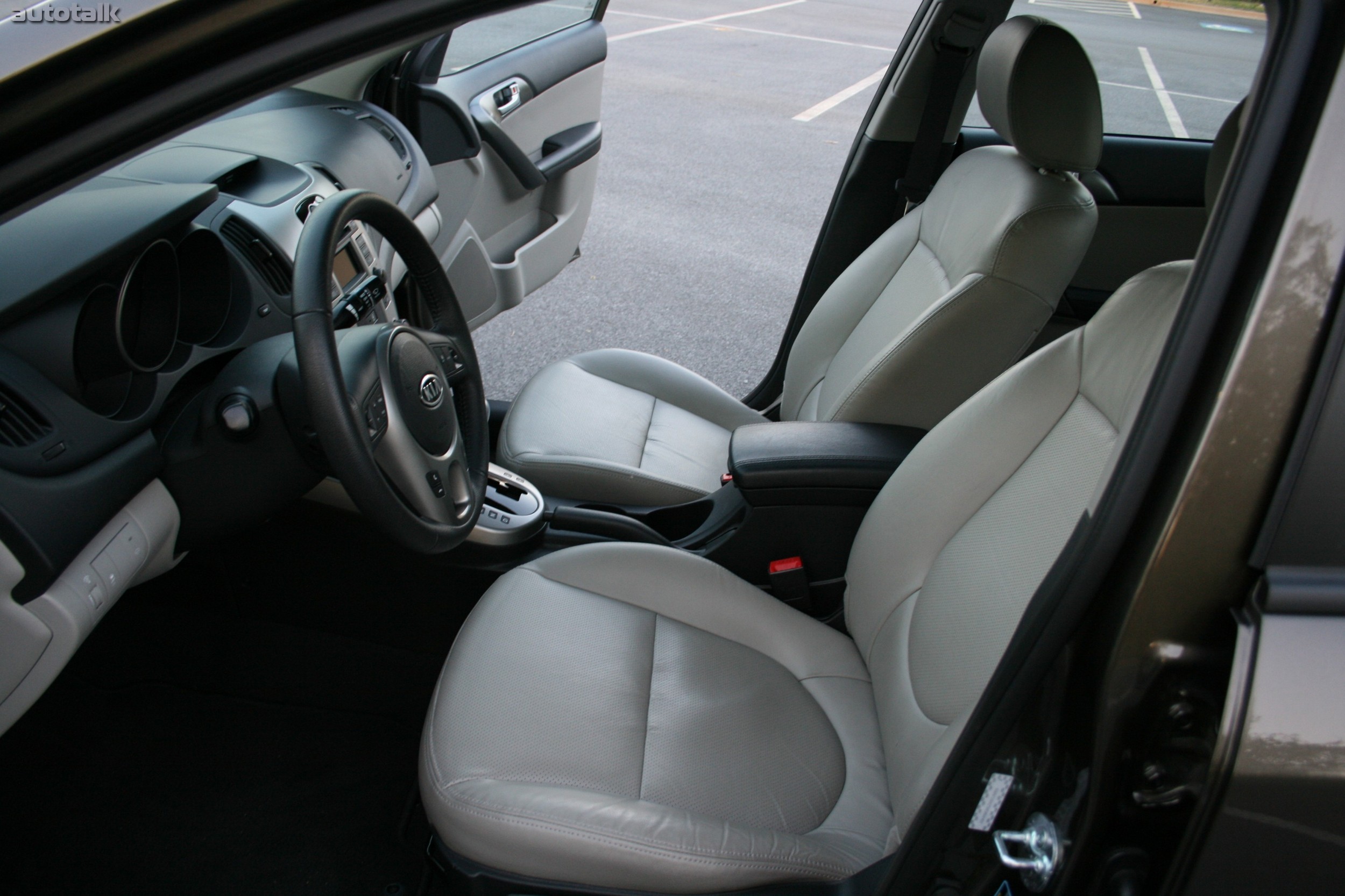 2010 Kia Forte Review