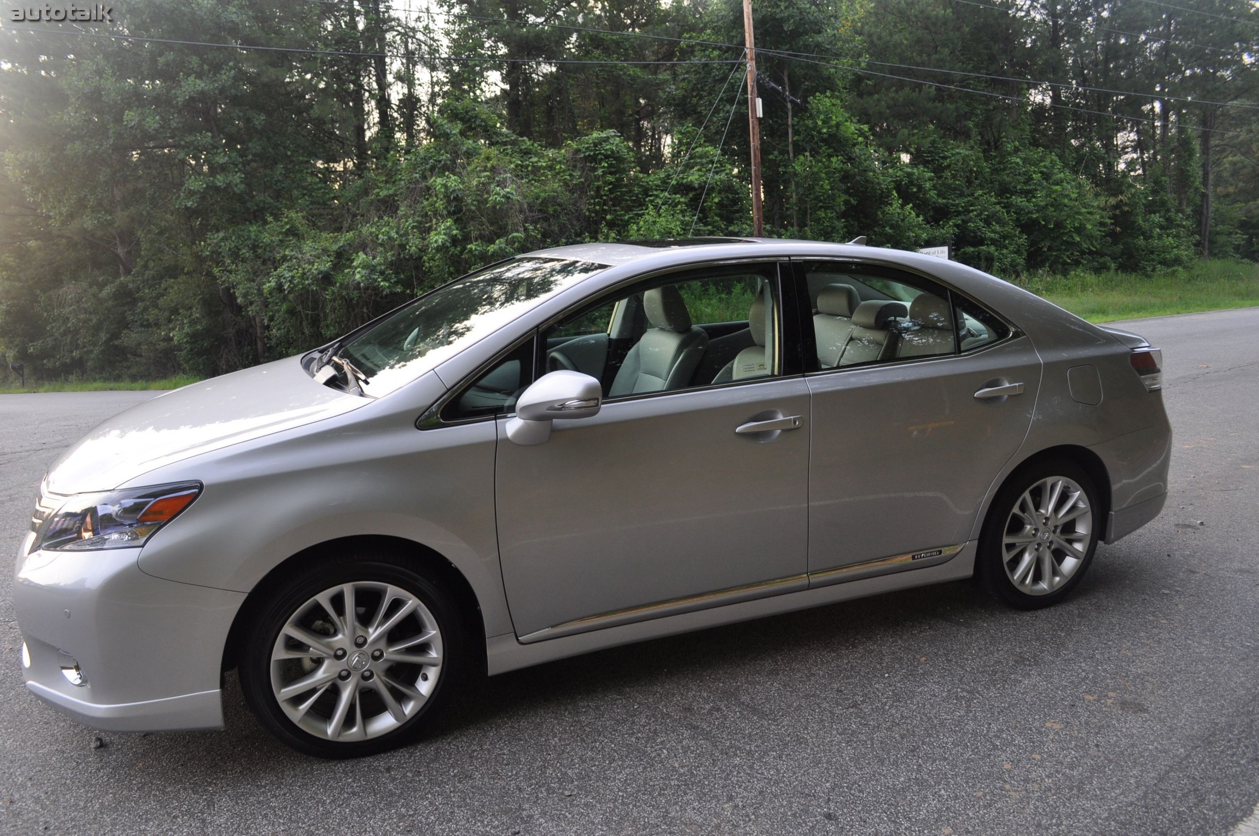 2010 Lexus HS 250h Review