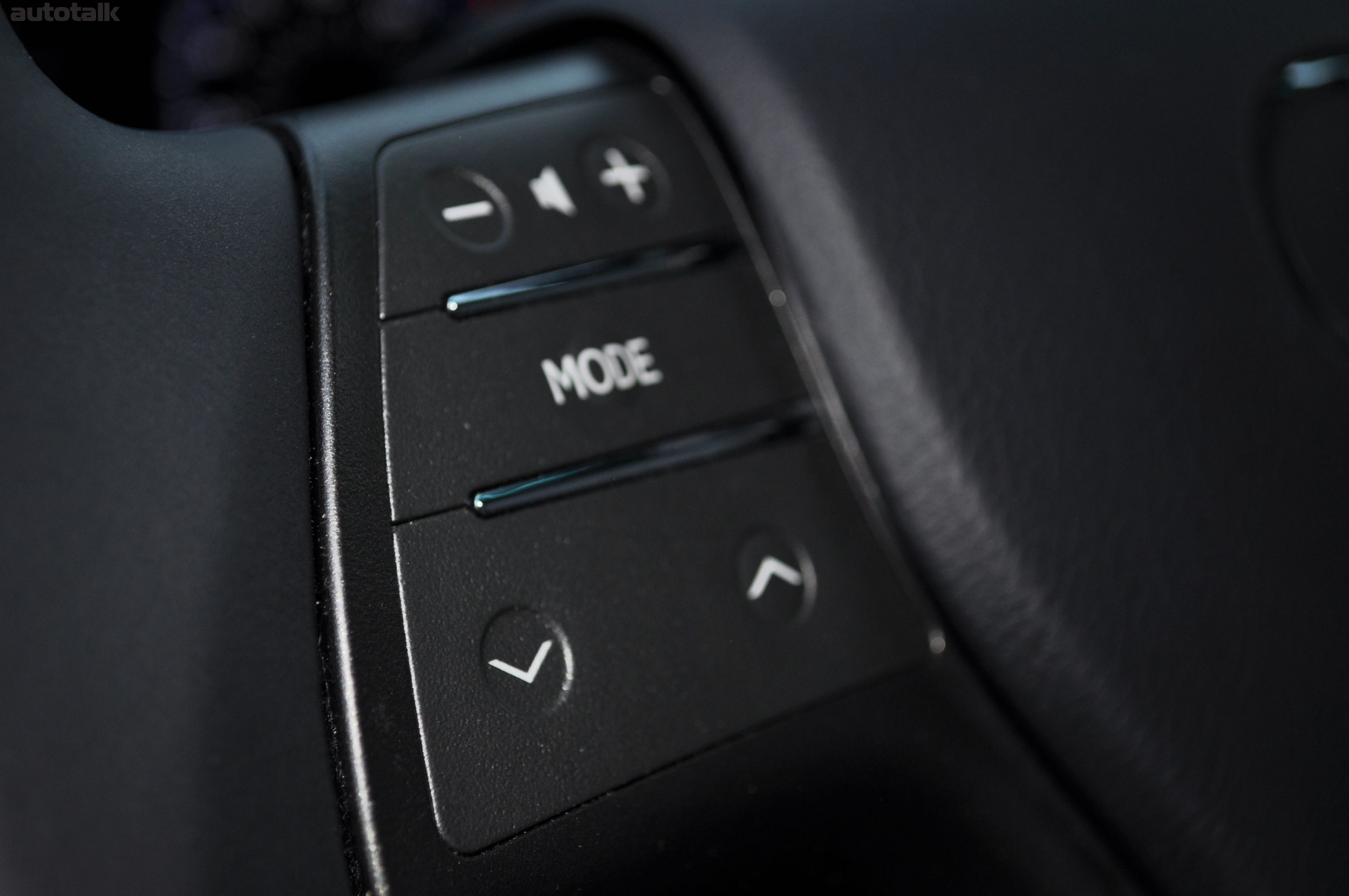 2010 Lexus HS 250h Review