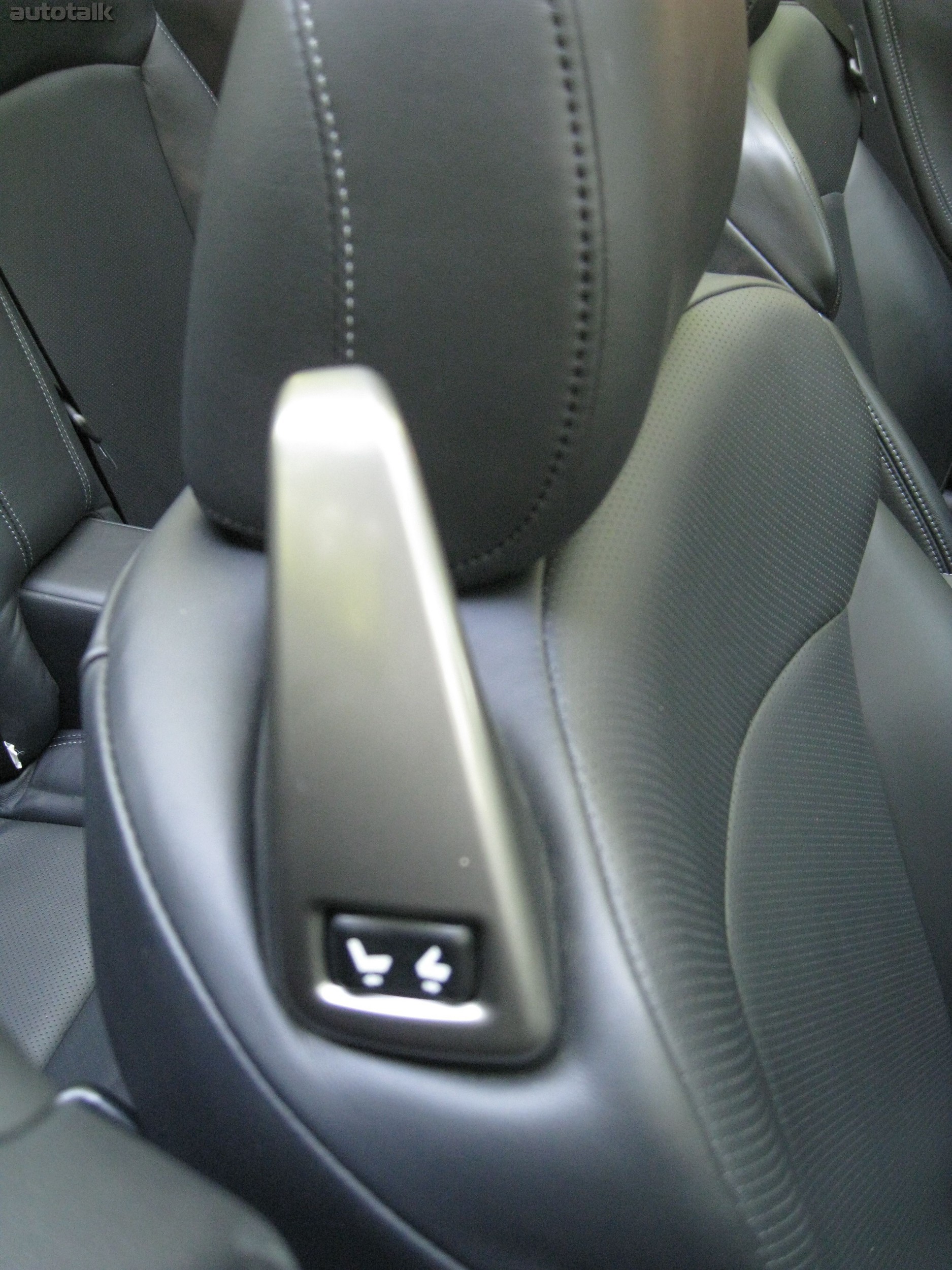 2010 Lexus IS350C Review