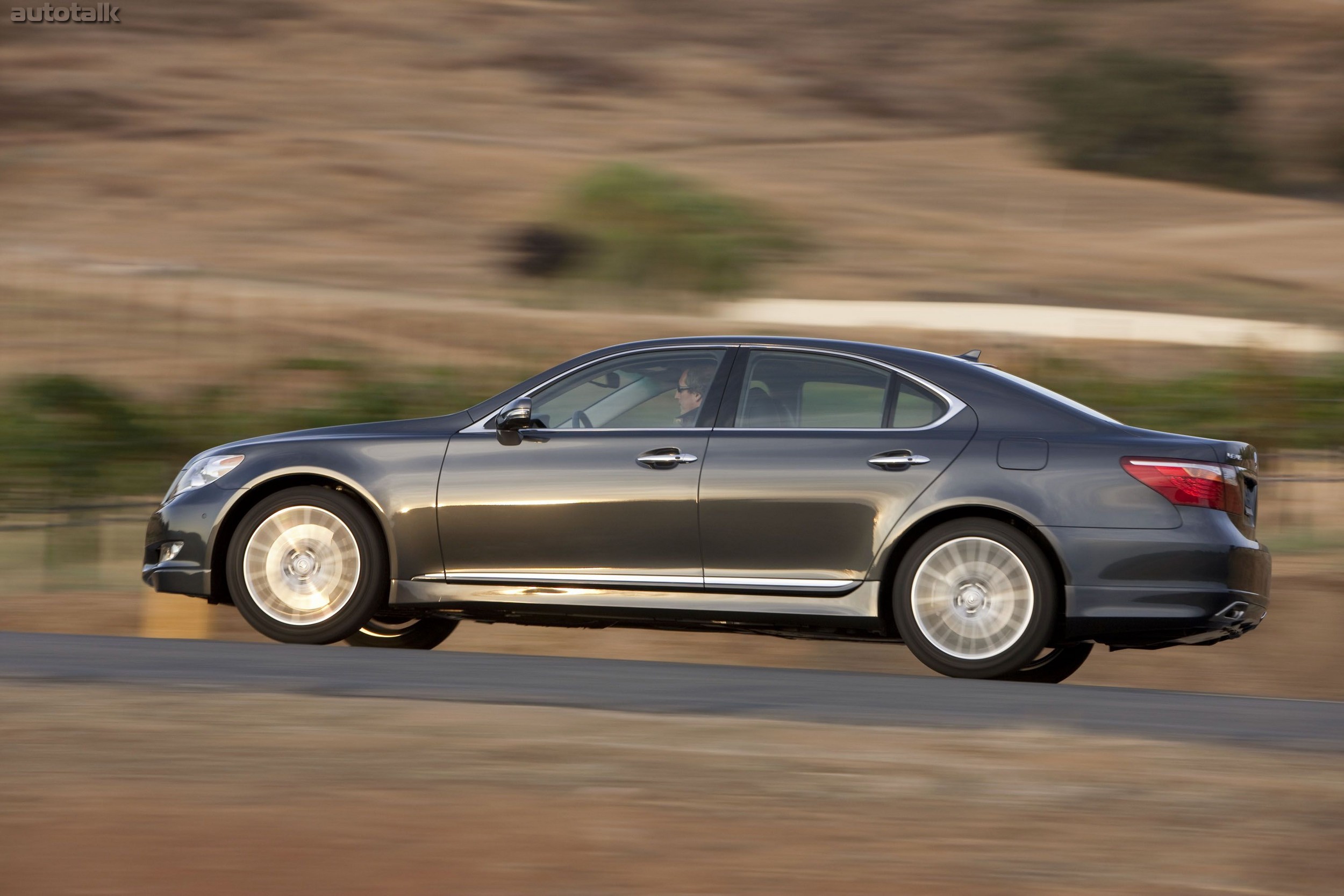 2010 Lexus LS 460 Sport