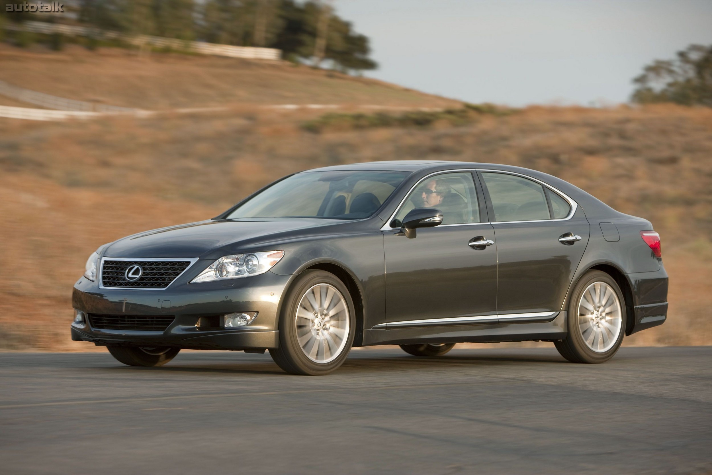 2010 Lexus LS 460 Sport