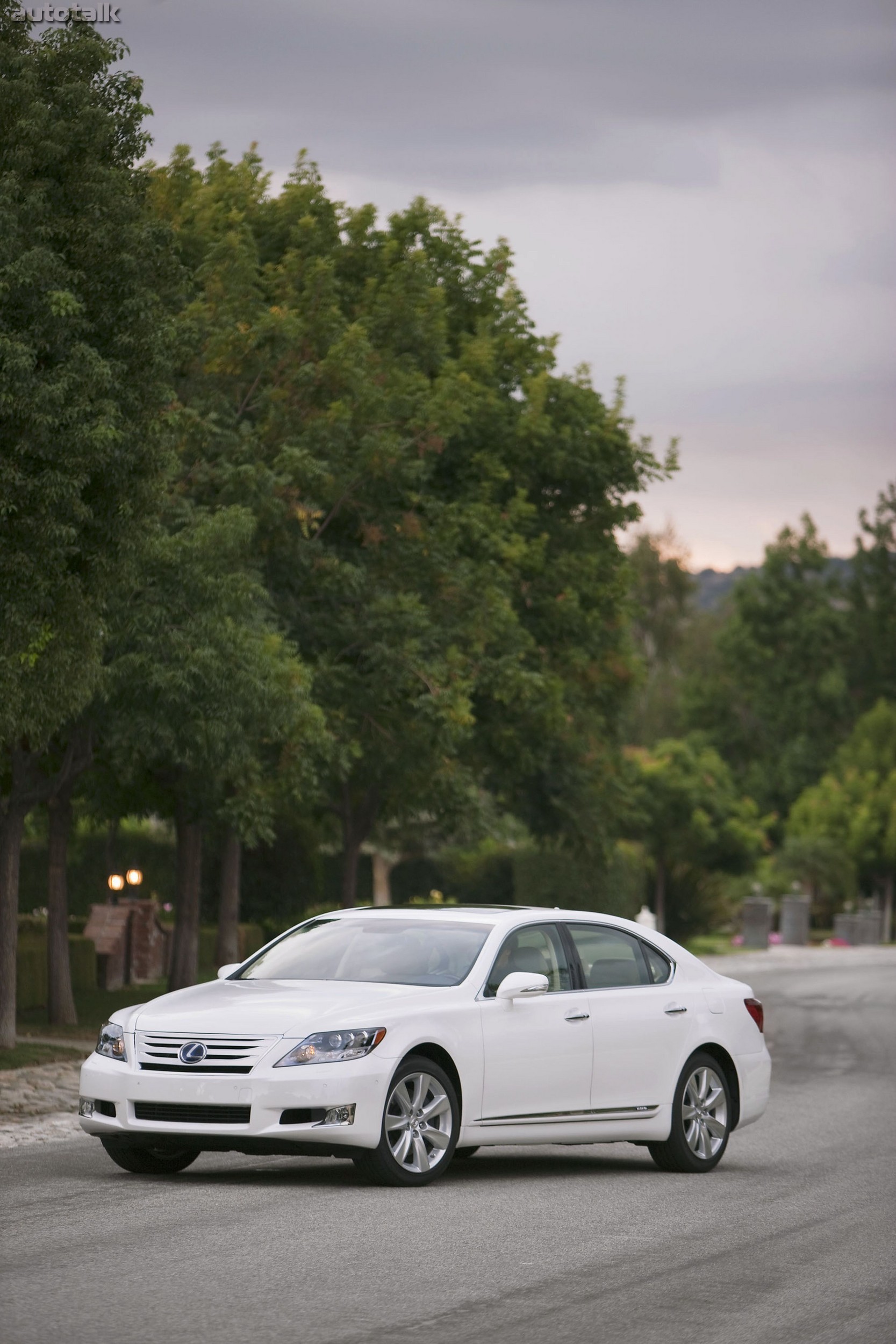2010 Lexus LS 600h L