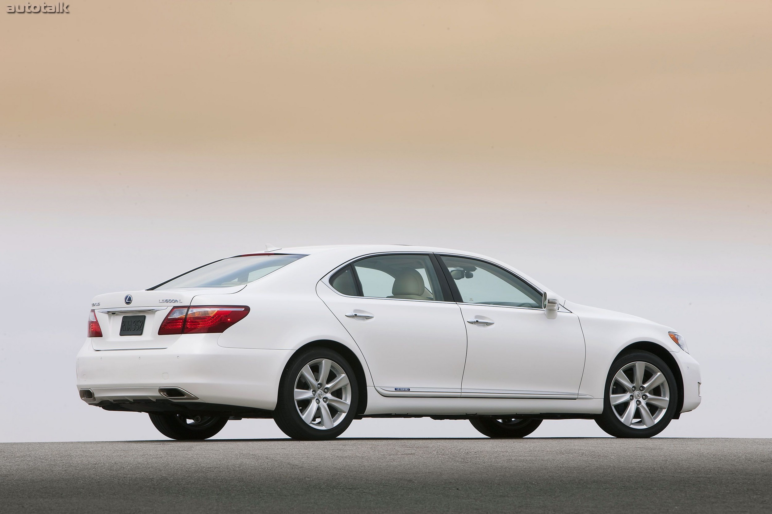 2010 Lexus LS 600h L