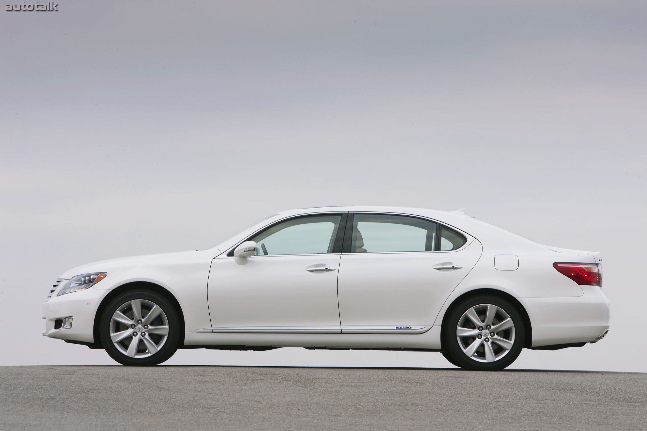 2010 Lexus LS 600h L