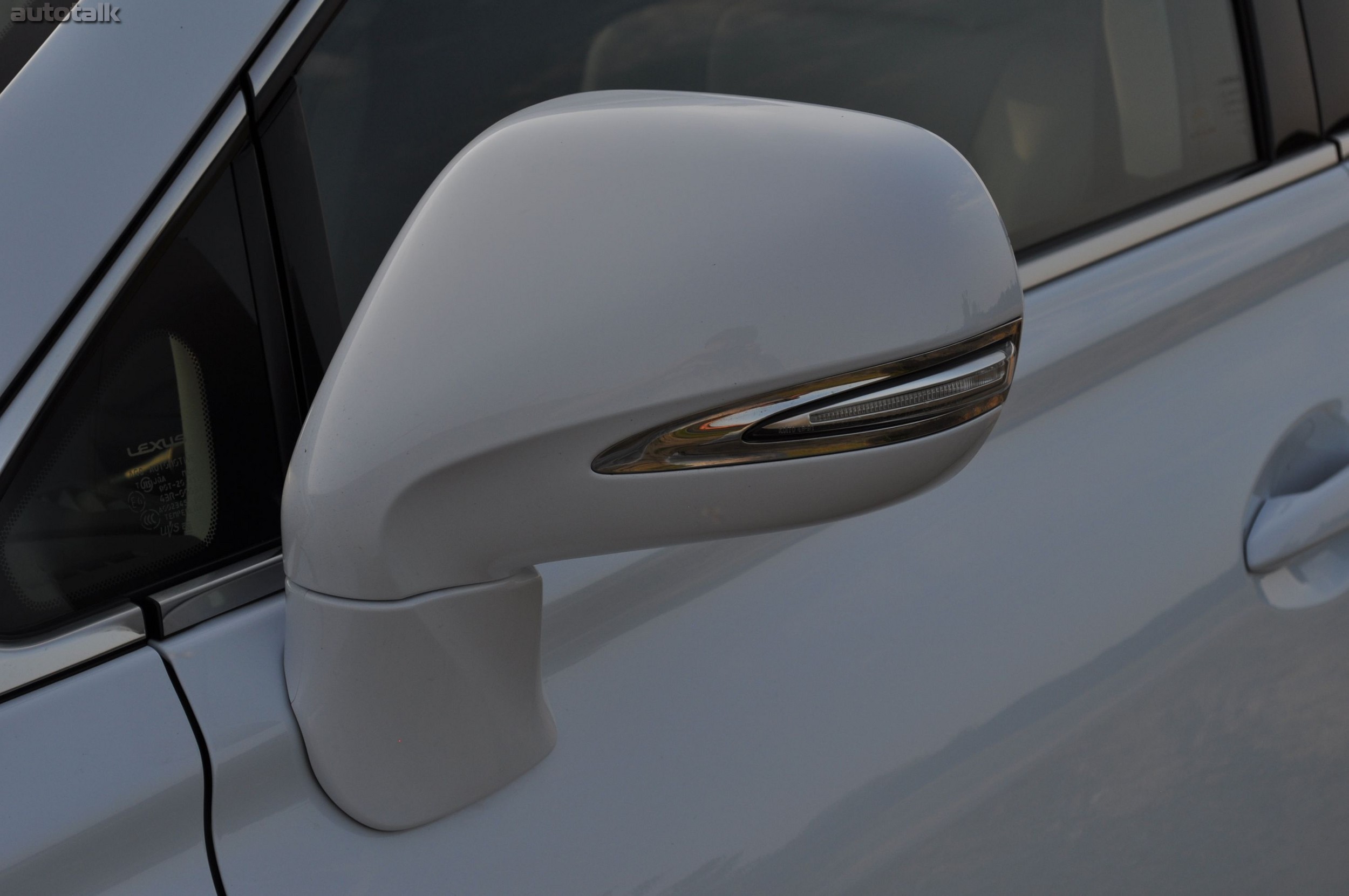 2010 Lexus RX450h Review