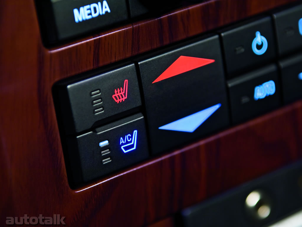 2010 Lincoln Mark LT