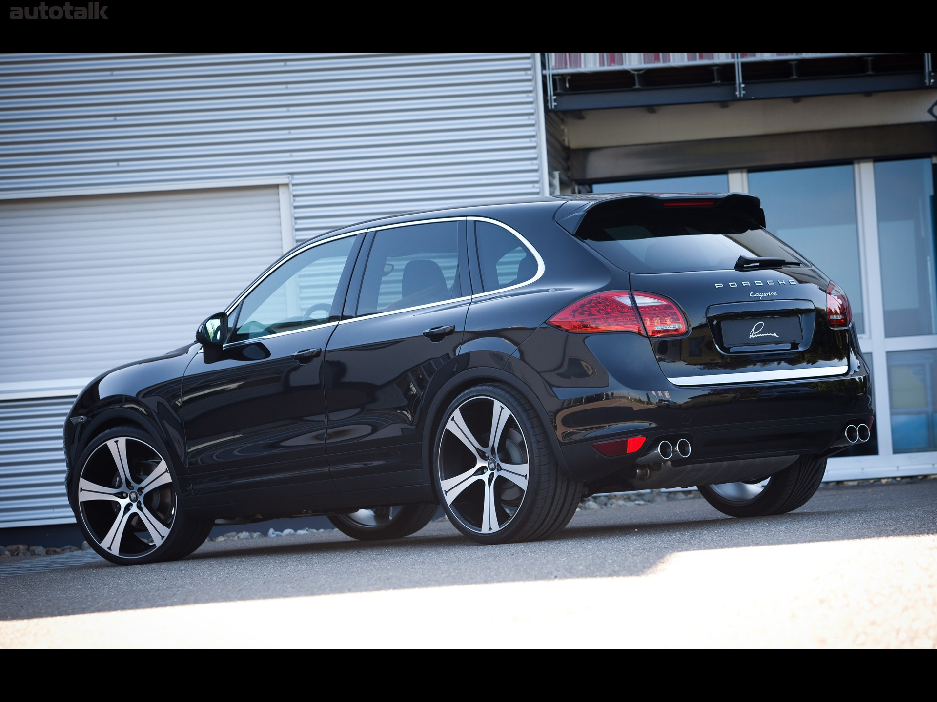 2010 Lumma Design Porsche Cayenne