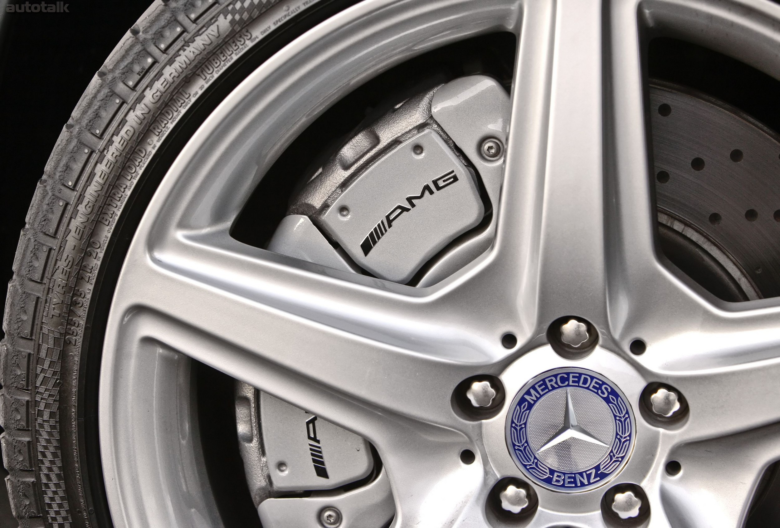 2010 Mercedes-Benz S63 AMG