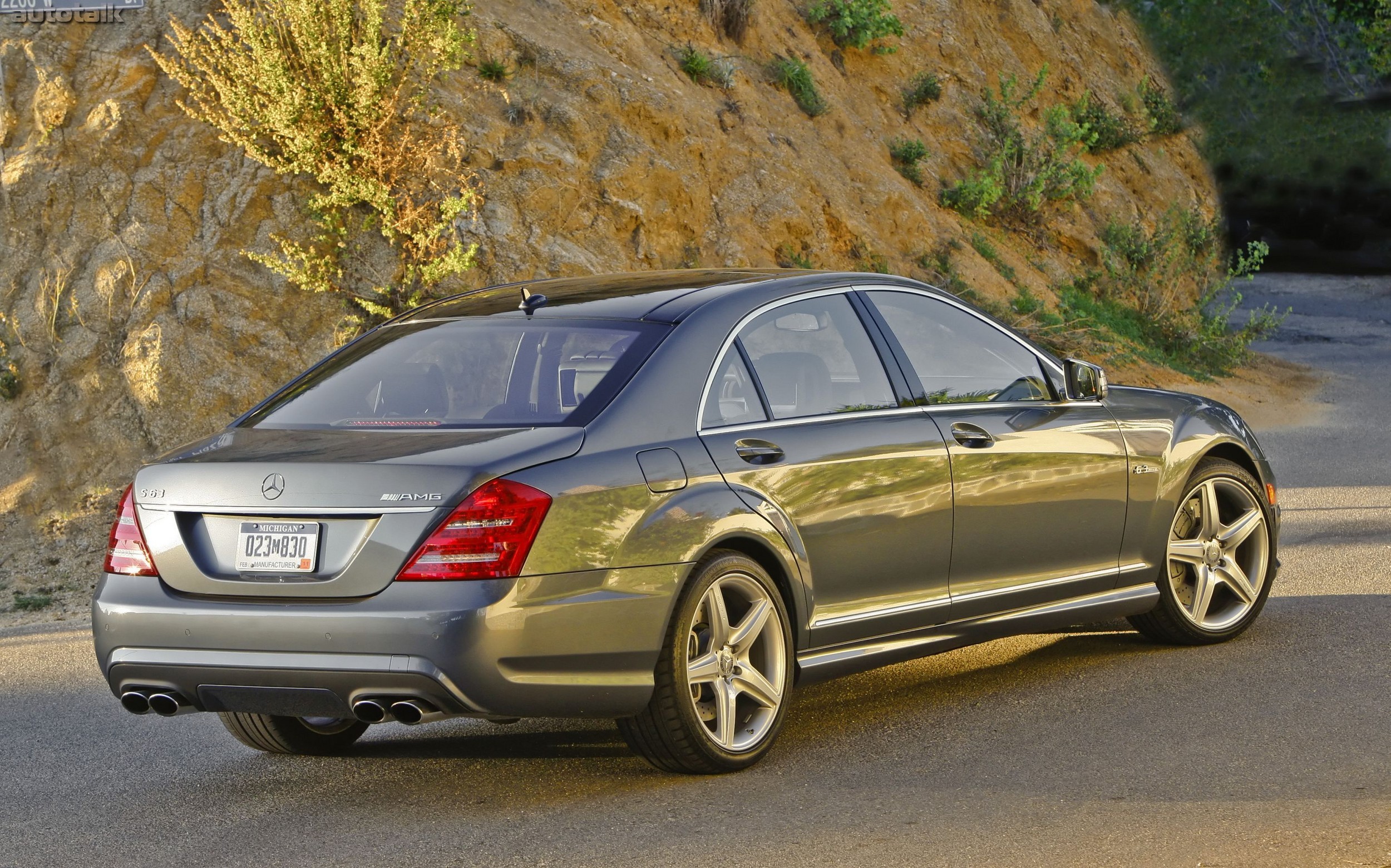 2010 Mercedes-Benz S63 AMG